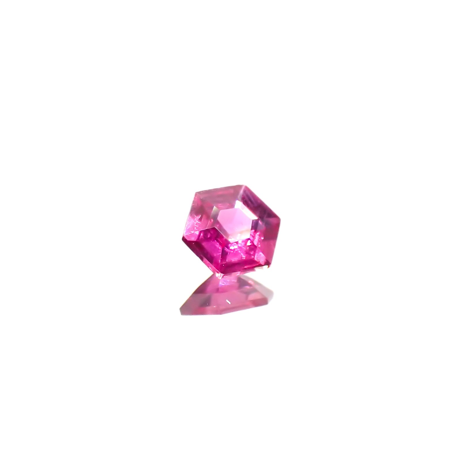 ◇ヘキサゴンカット◇ルビー 非加熱 モザンビーク産 0.19ct[240427109]3.5x3.5mm前後