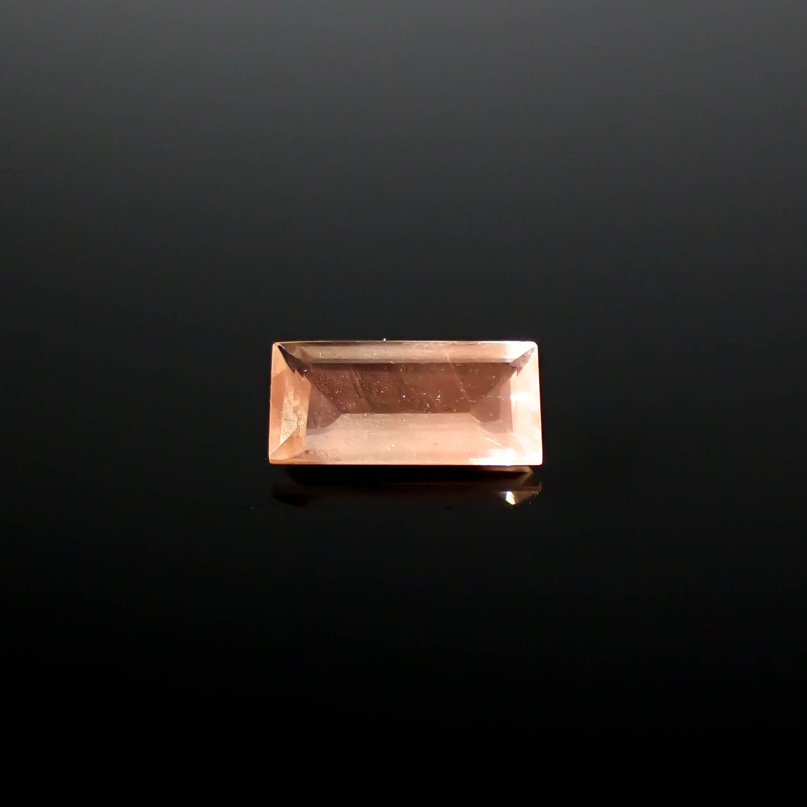 オレゴンサンストーン アメリカ・オレゴン州産 1.04ct[240627870]9.5x4.8mm前後