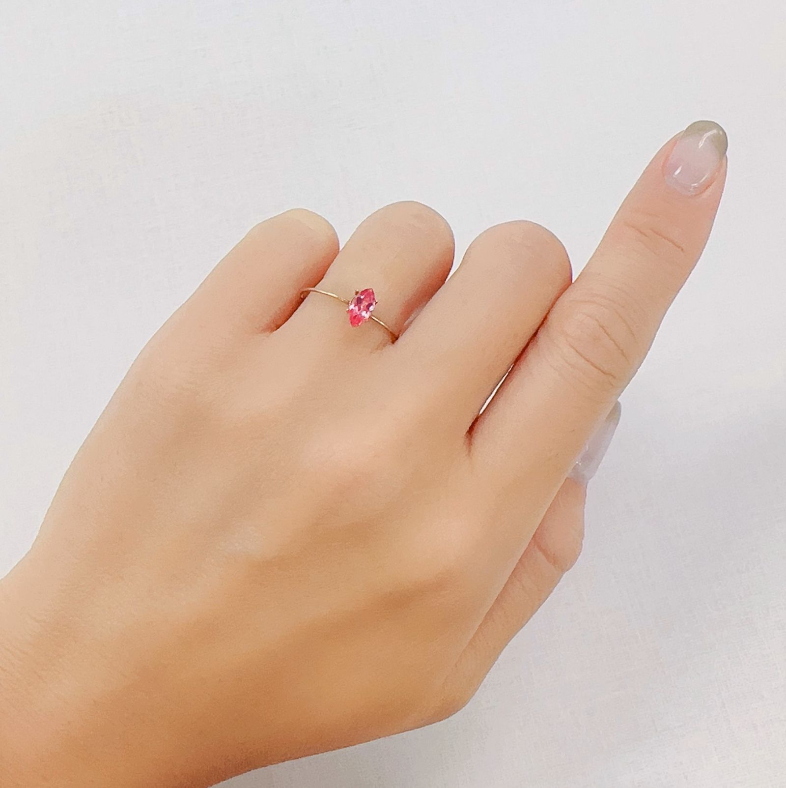 ファンディールNOVA スピアリンセス　ホイル　一枚300円 ネオン感☆存在感◎ 燃えるようなピンクスピネル 0.317ct | 宝石