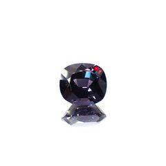 ベキリーブルーガーネット（カラーチェンジガーネット アレキタイプ） マダガスカル・ベキリー産 0.90ct[240628288]5.8x5.2mm前後