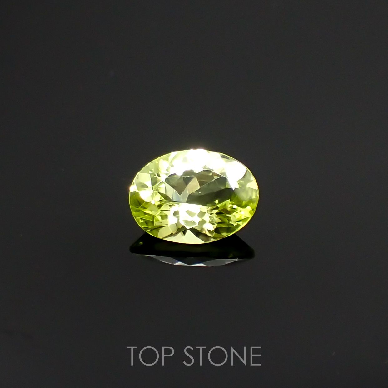 パロットクリソベリル(宝石名クリソベリル) インド産 0.80ct 識別済[210711515]7×5.1mm前後