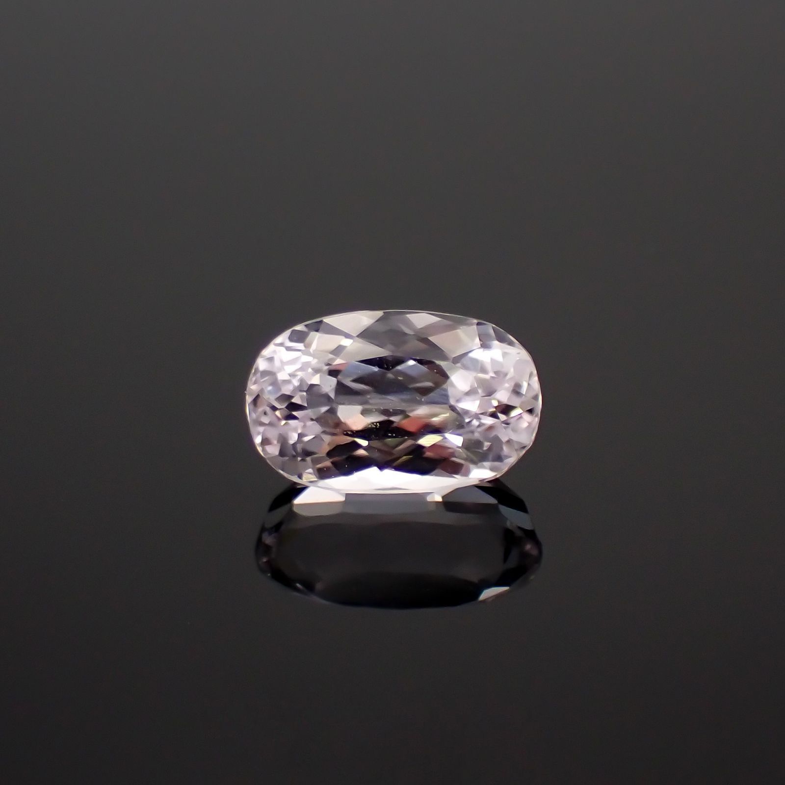 クンツァイト アフガニスタン産 2.24ct[240219607]9.3x5.8mm前後