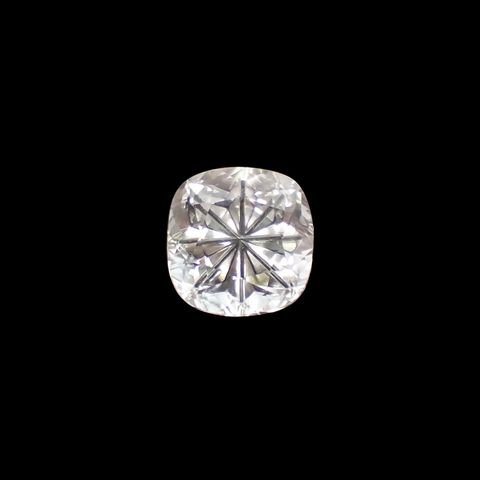 ◇甲州貴石切子Plus Three◇フェナカイト カード付き(宝石名フェナカイト)マダガスカル産 識別済 1.74ct / 7.5x7.5mm前後 [251121258]