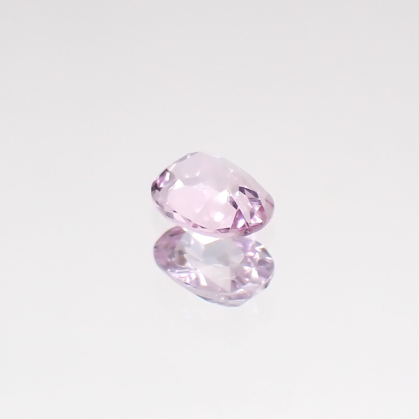 インペリアルトパーズ(宝石名トパーズ)ブラジル産 0.33ct 識別済[220114985]5x3.8mm前後
