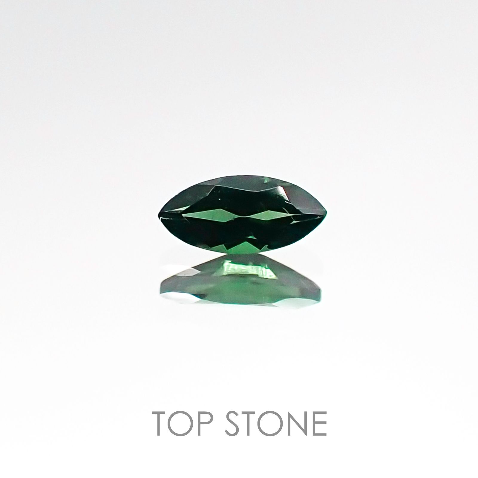 カラーチェンジガーネット(アレキタイプ)(宝石名ガーネット/カラーチェンジタイプ) マダガスカル・ベキリー産 0.15ct 識別済[20106598]5×2.4mm前後