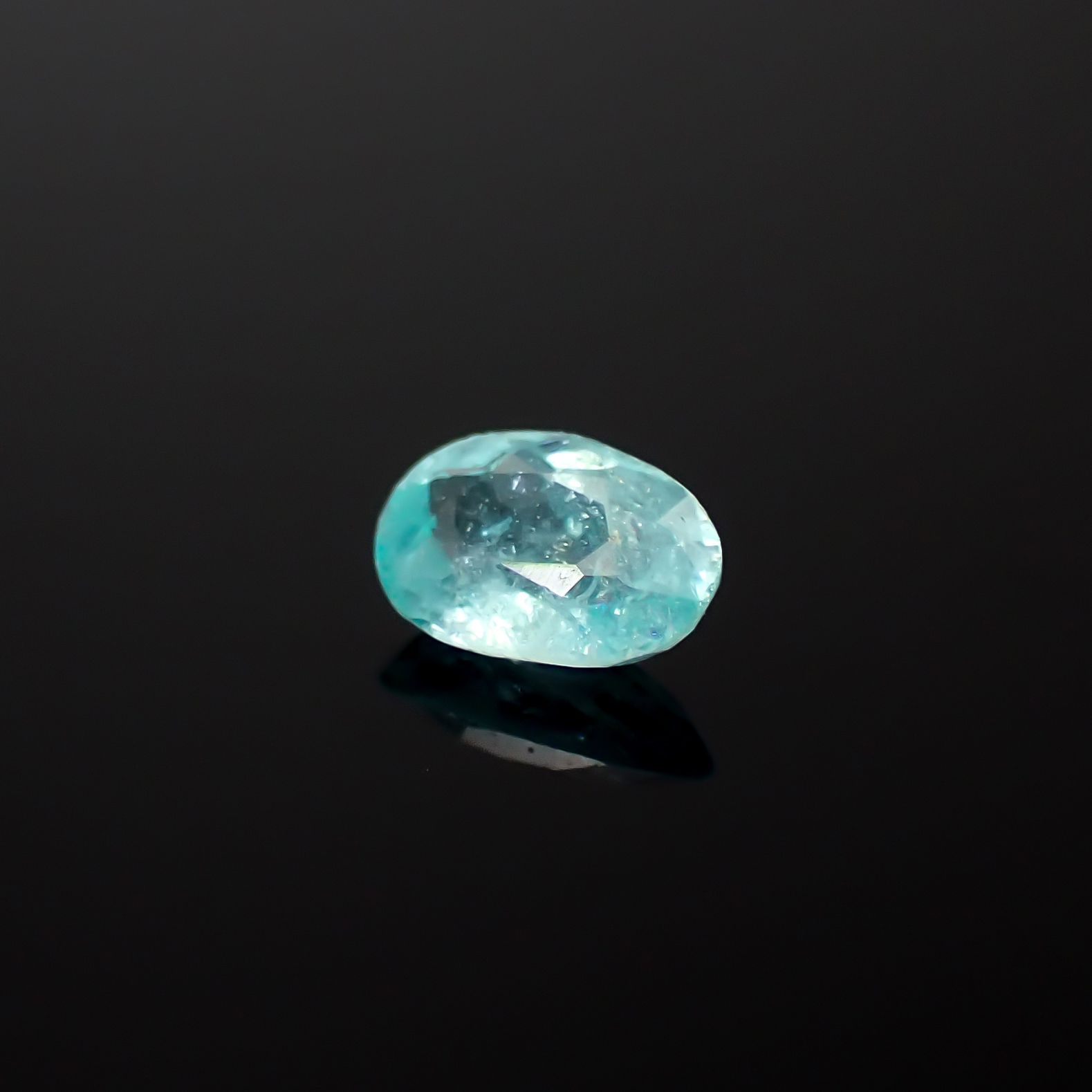 パライバトルマリン モザンビーク産 0.21ct[240928777]4.8x3.2mm前後