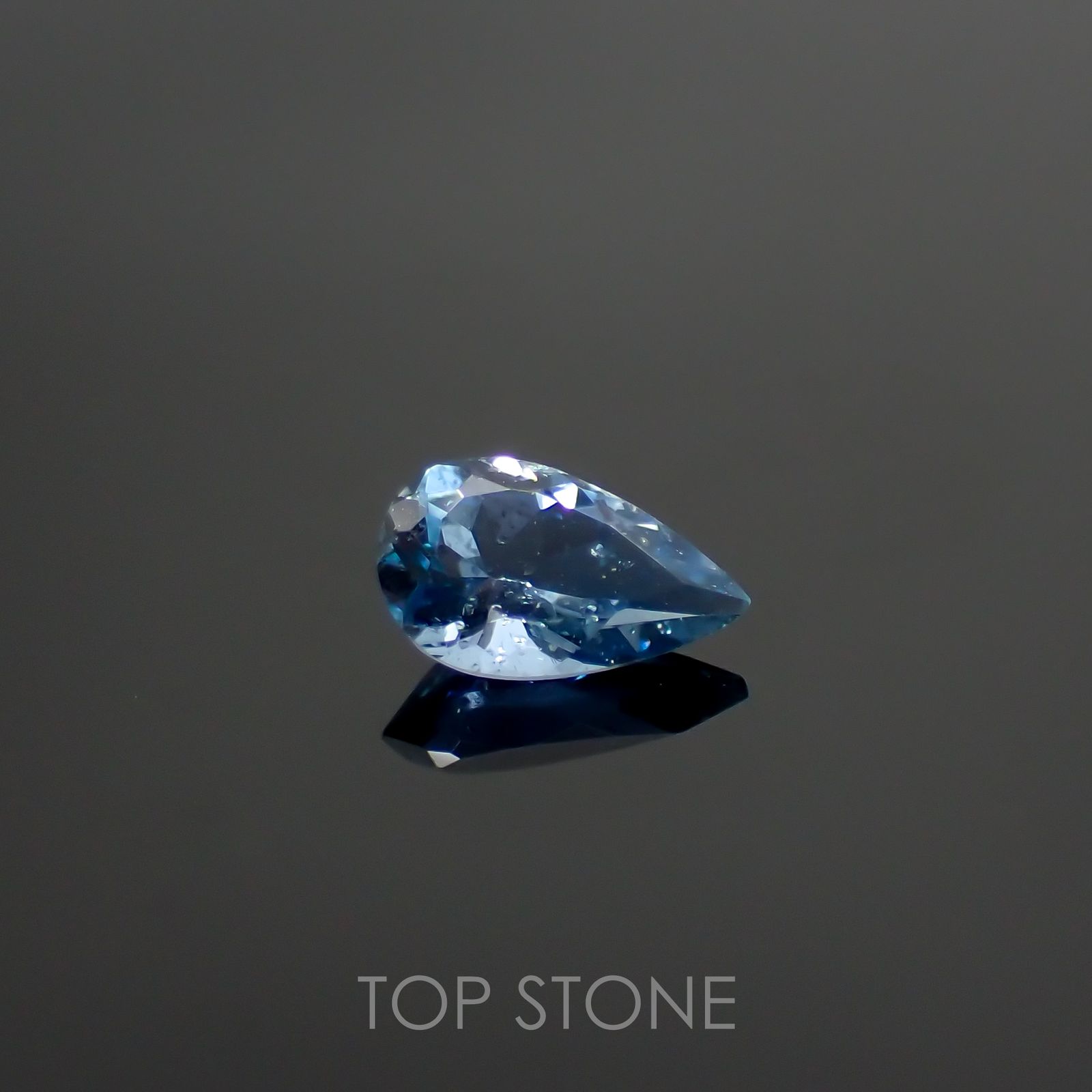 サンタマリアアクアマリン(宝石名アクアマリン) ブラジル産 0.17ct 識別済[210711415]5.1×3.1mm前後