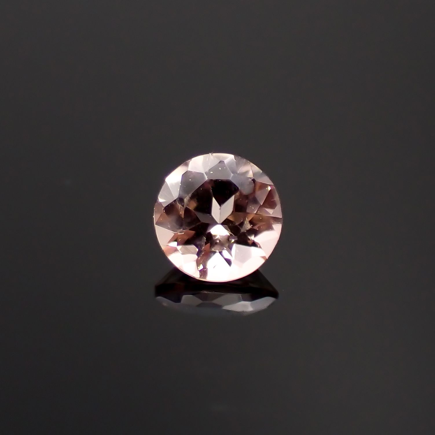 インペリアルトパーズ ブラジル産 0.17ct[230923508]3.4x3.4mm前後
