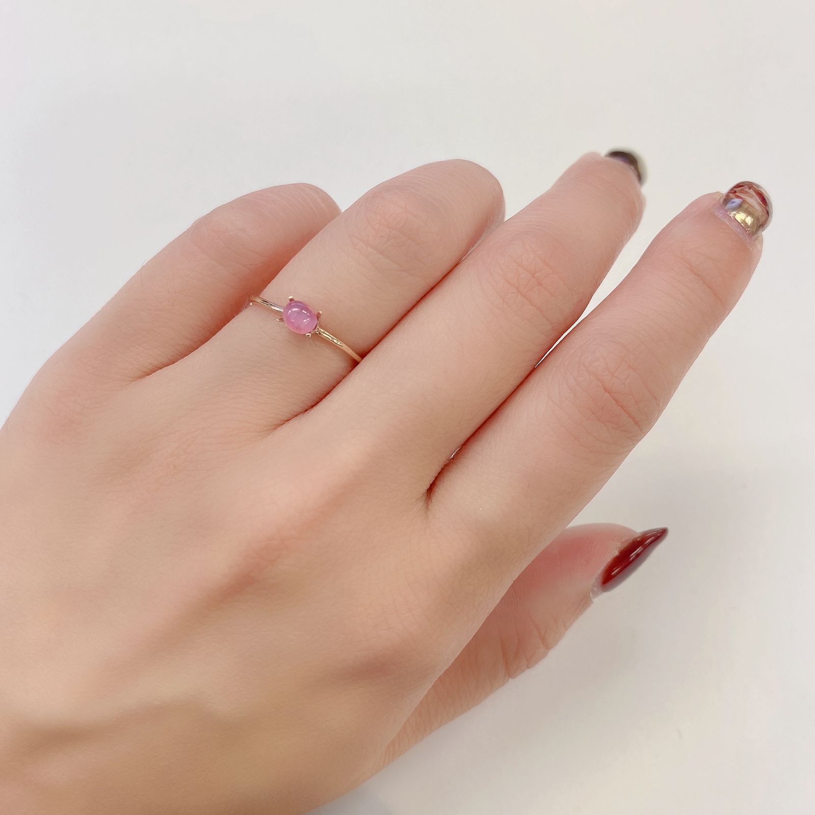 ペツォッタイトキャッツアイ(ラズベリル)(宝石名ペツォッタイト・キャッツアイ) マダガスカル産 0.388ct ソ付(彩珠)[210711641]4.4×3.7mm前後