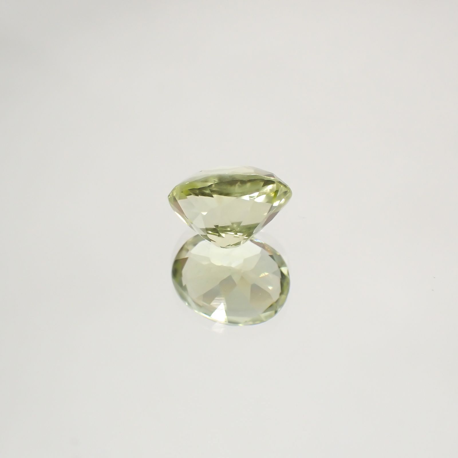 シリマナイト(宝石名シリマナイト) インド産 1.61ct 識別済[210510674]8×6.2mm前後