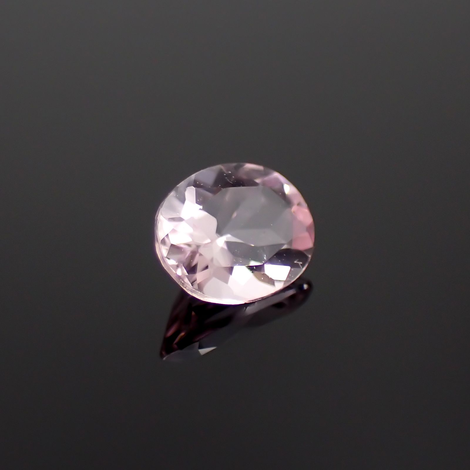 モルガナイト モザンビーク産 0.28ct[230923354]5.1x4mm前後