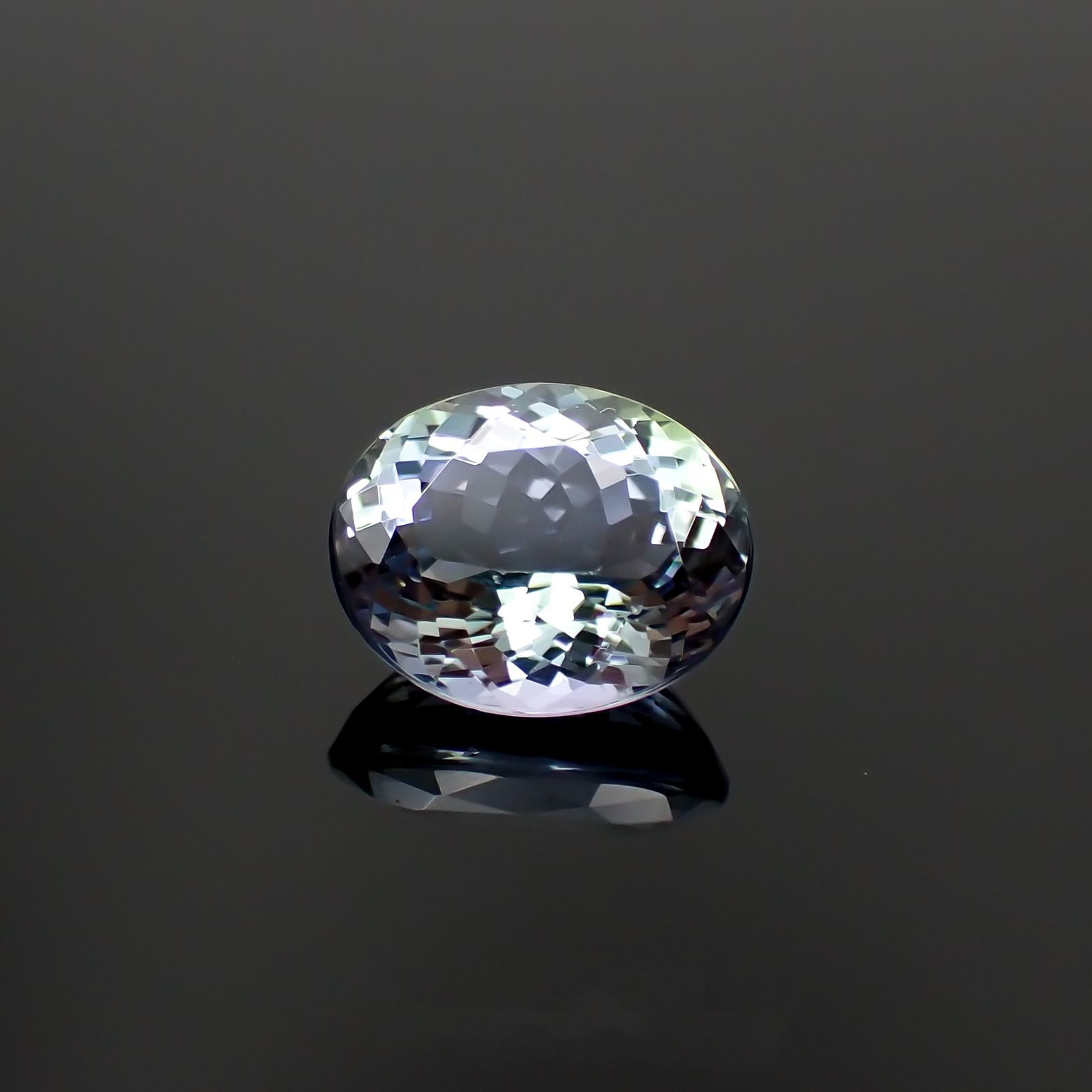 バイカラータンザナイト(宝石名ゾイサイト)タンザニア産 3.18ct 識別済[221119003]10x8.1mm前後