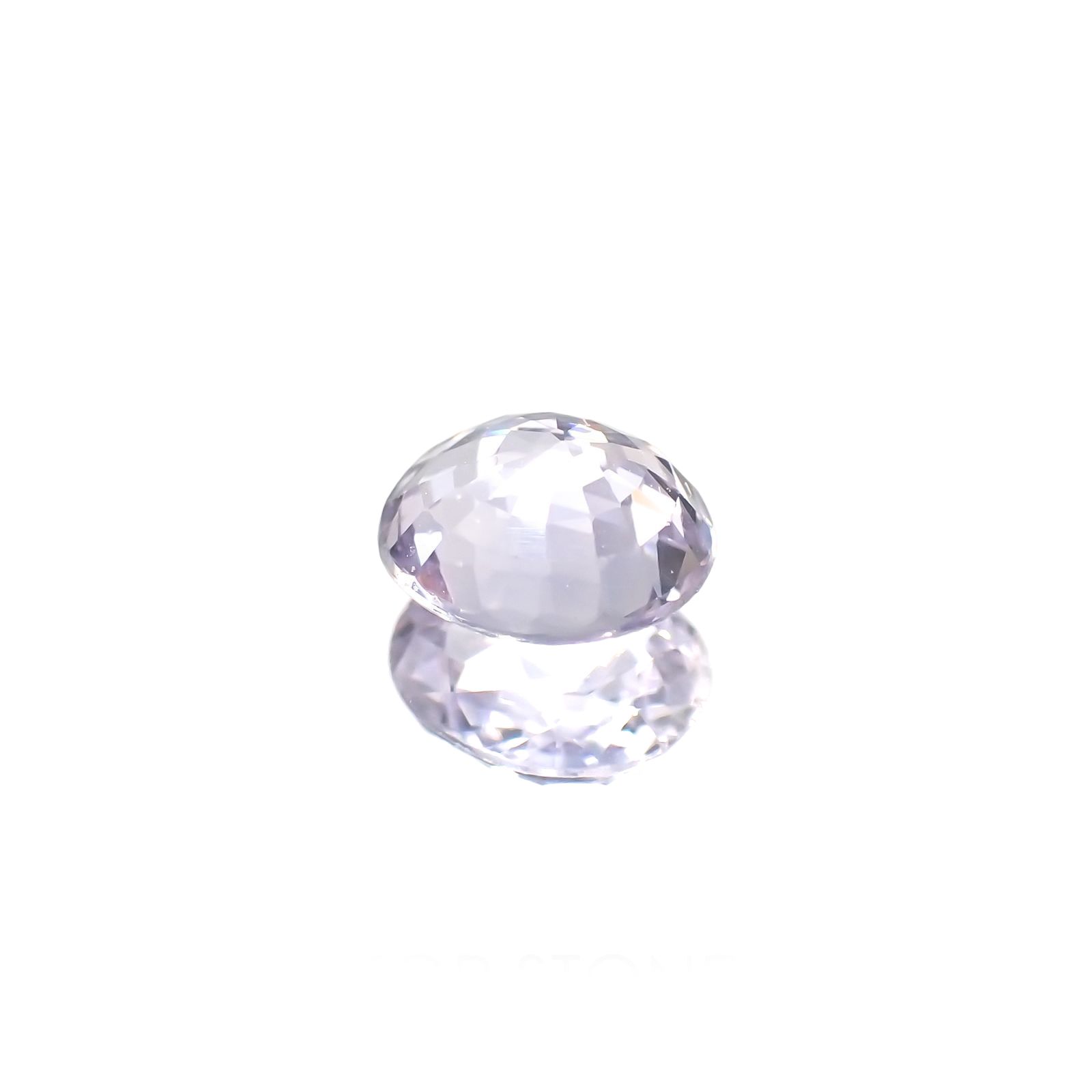 ラベンダーサファイア(宝石名サファイア) マダガスカル/スリランカ産 識別済 0.90ct / 6.2x5.4mm前後 [210812504]