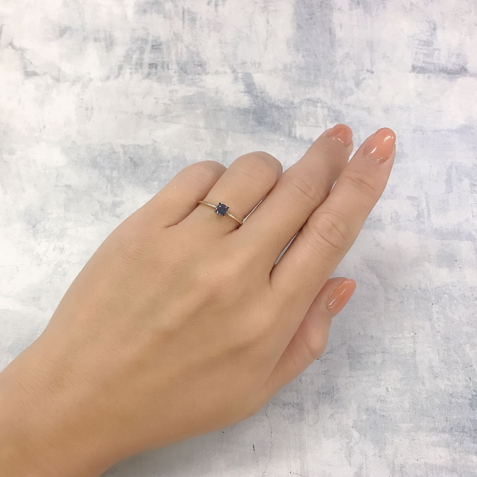 グレイッシュブルースピネル(宝石名スピネル)ビルマ/マダガスカル産 0.23ct 識別済[220817441]3.8x3.8mm前後