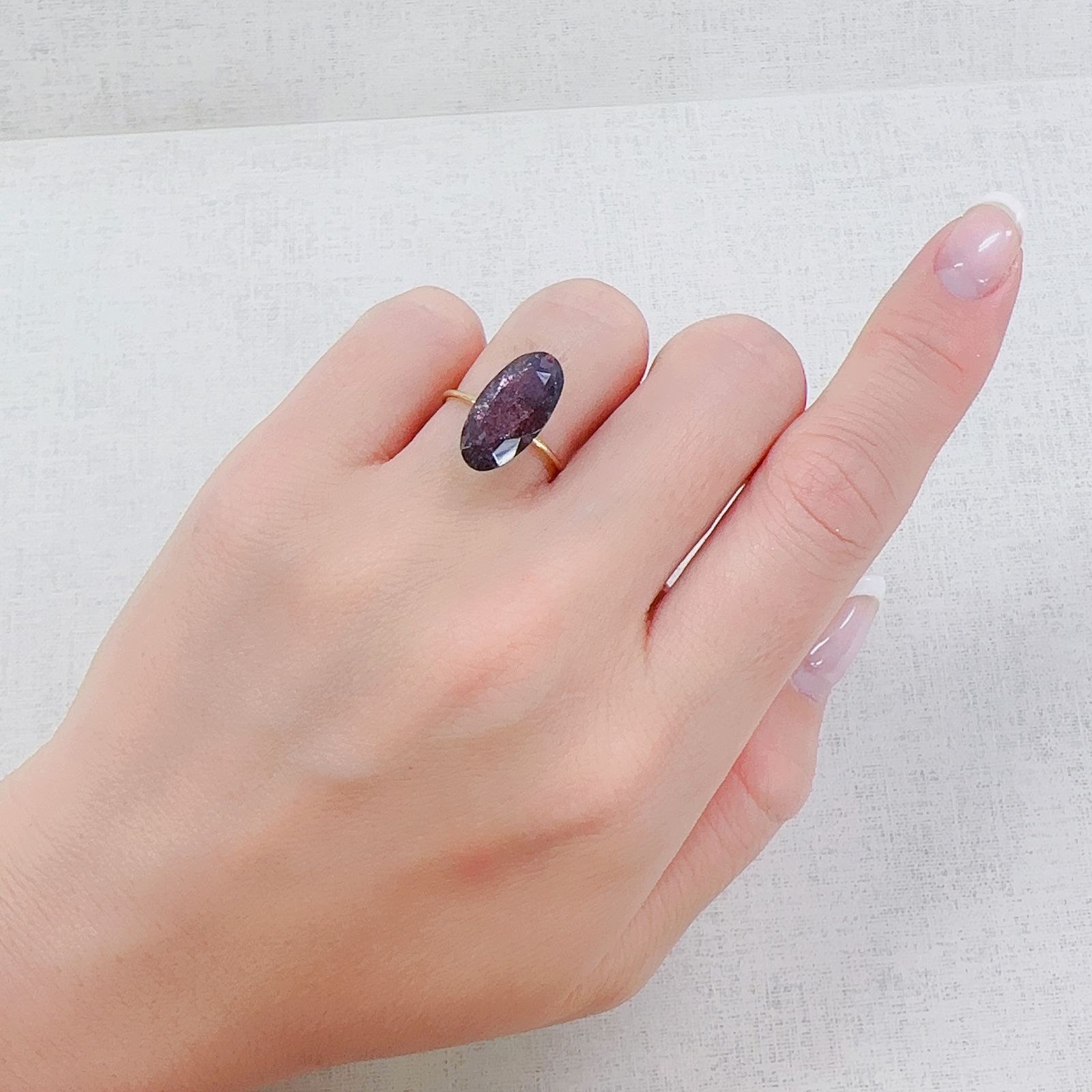 ブラッドショットアイオライト インド産 4.07ct[230522098]16.1x8mm前後