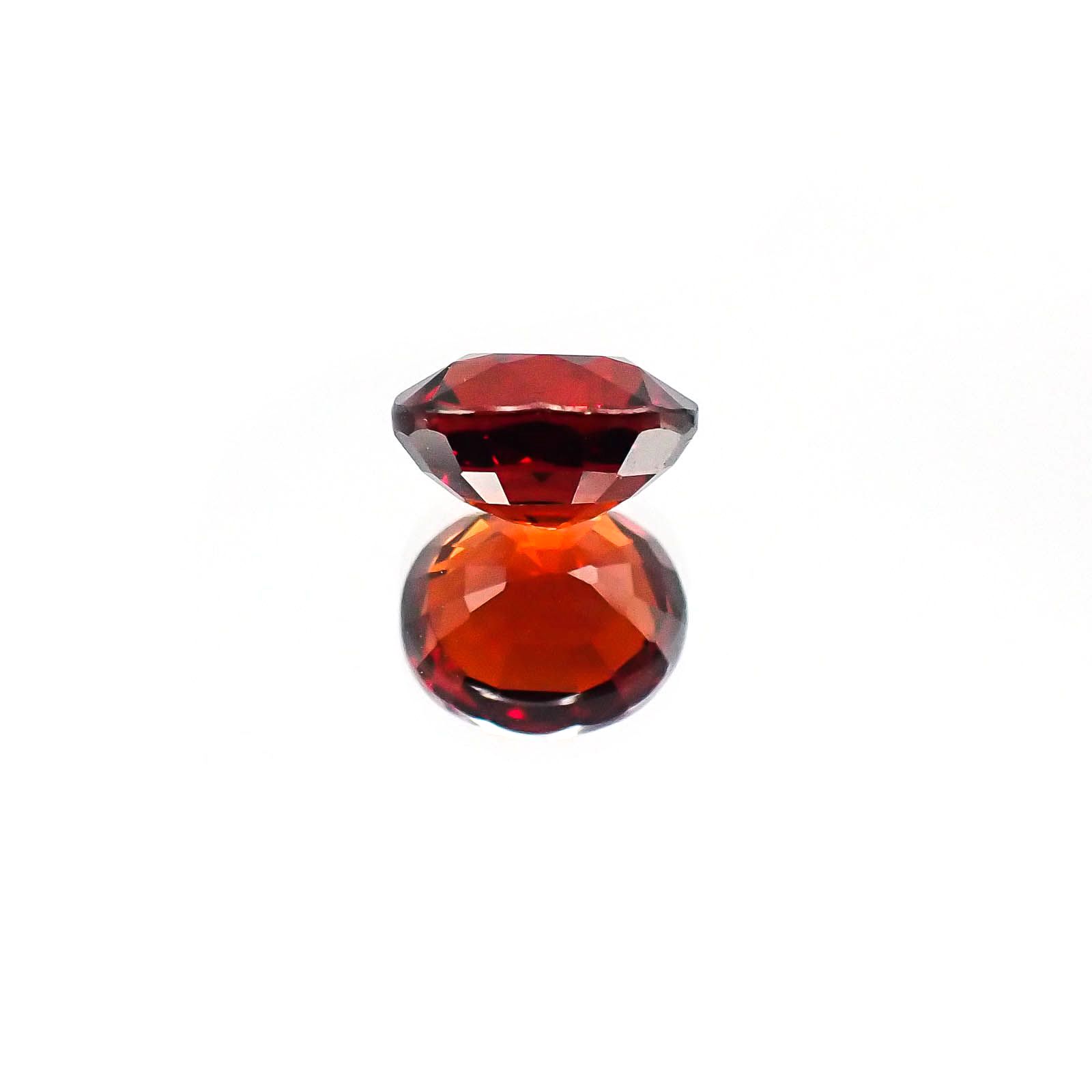 スペサルティンアルマンディンガーネット(宝石名スペサルティン アルマンディン・ガーネット)マダガスカル産 2.04ct 識別済[231023852]7.5x6.5mm前後