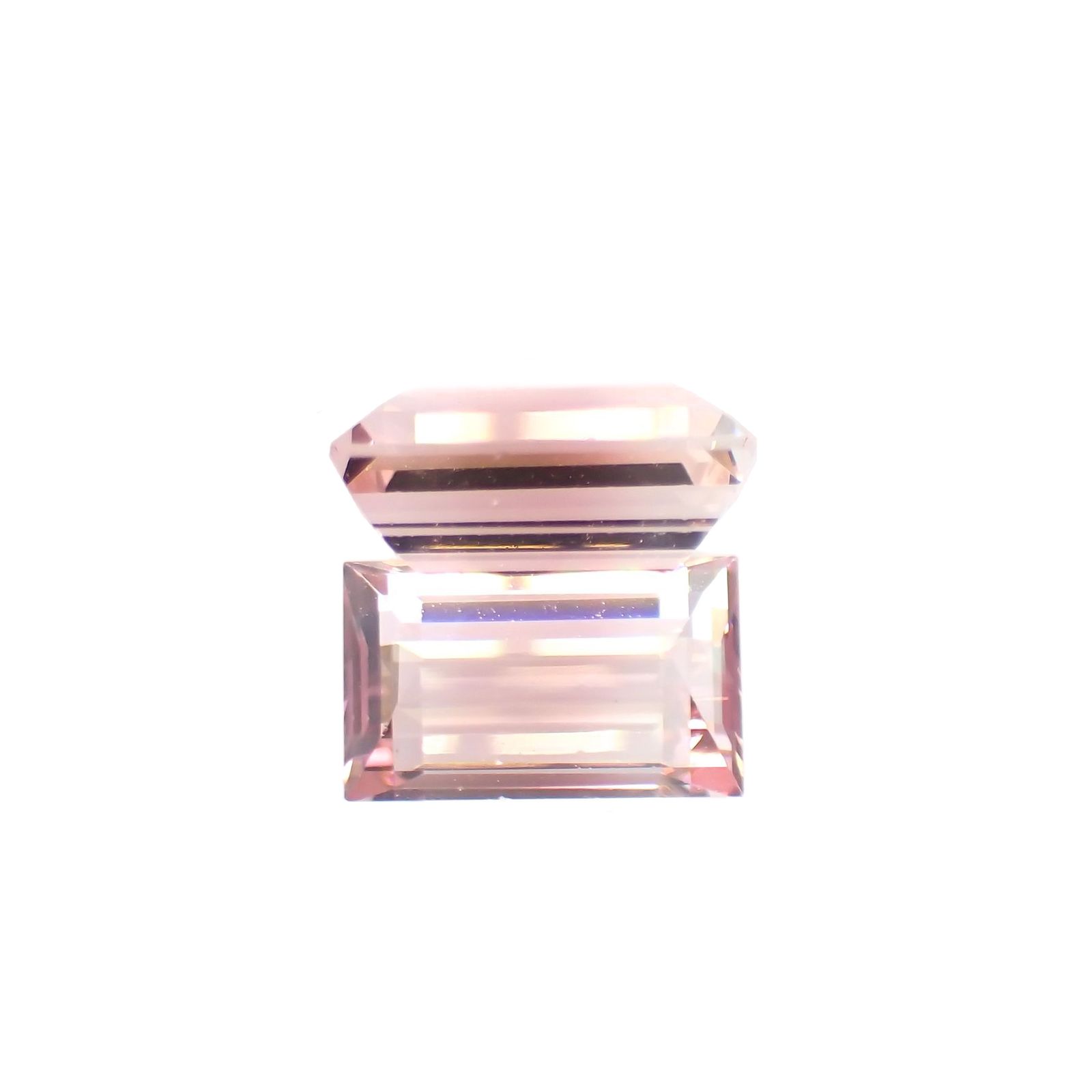 パーティカラートルマリン(宝石名パーティカラード・トルマリン) ルワンダ産 1.270ct ソ付(彩珠)[21029982]8×4.9mm前後