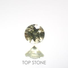 パラサイティックペリドット(宝石名ペリドット) 採取地：ロシア 0.045ct 識別済[210812868]2×2mm前後