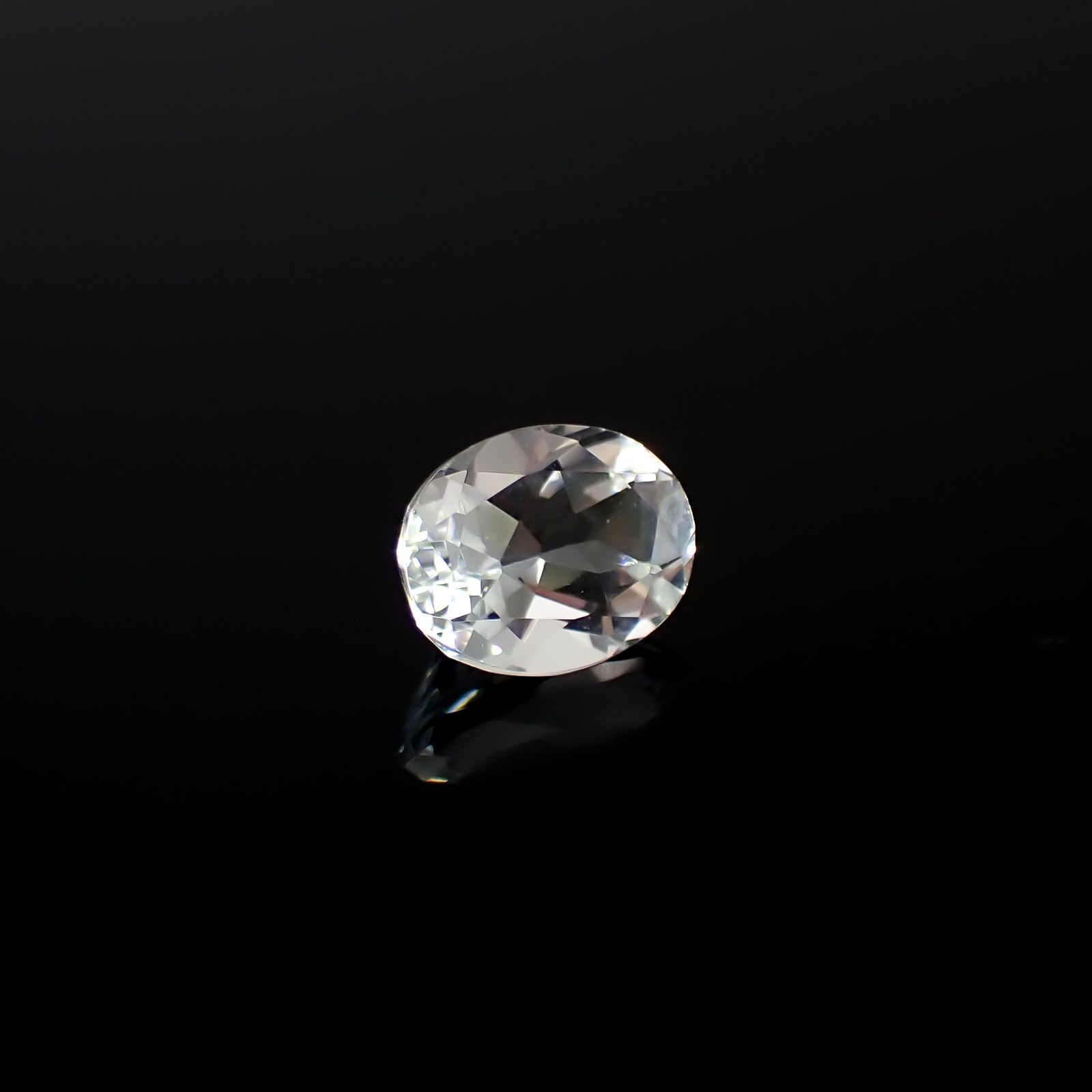 ゴッシェナイト パキスタン・ヒマラヤ産 1.79ct[240527461]9.1x7.1mm前後