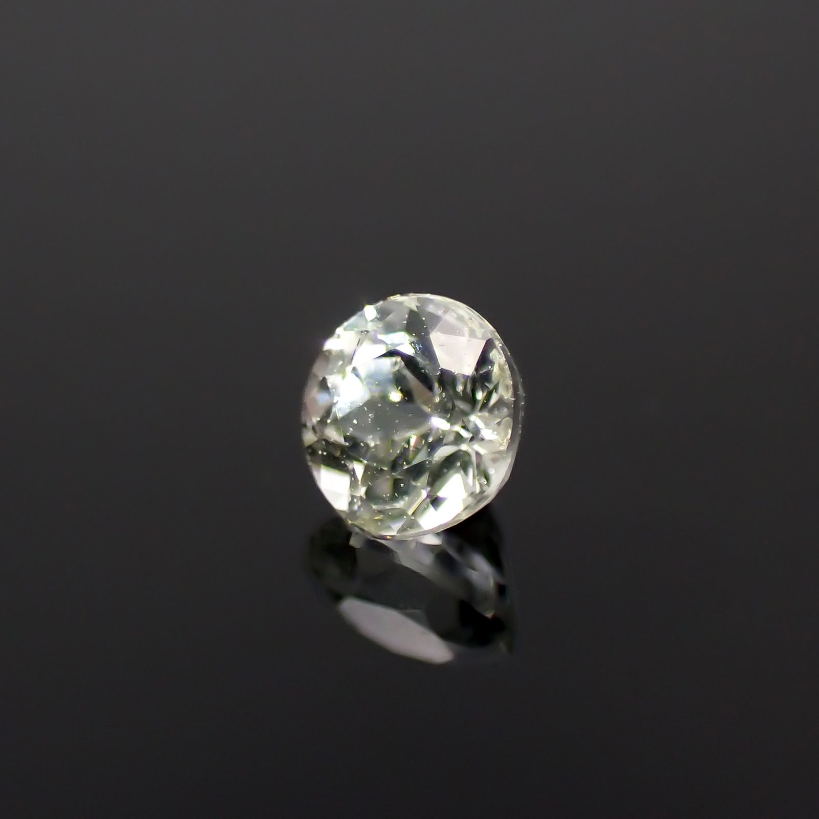 リューコガーネット ビルマ産 0.10ct[230923490]2.5x2.5mm前後