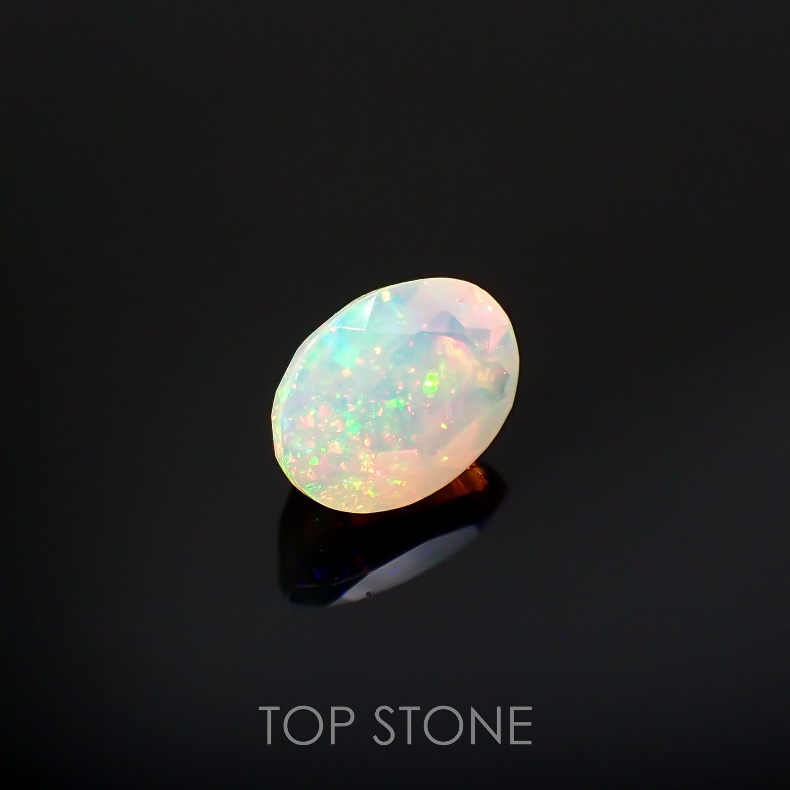 エチオピアオパール(宝石名オパール)エチオピア産 0.89ct 識別済[220114787]8x6mm前後