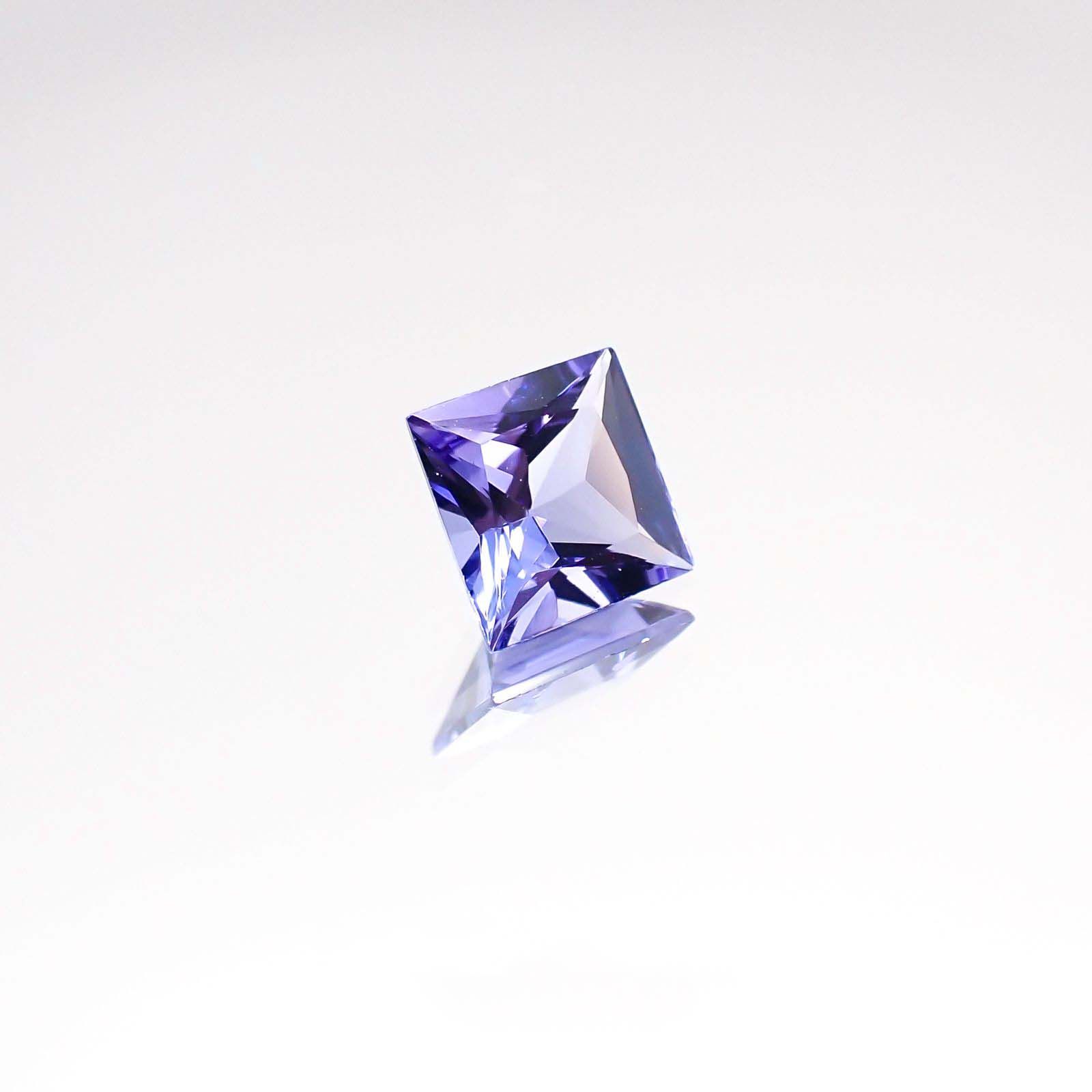 ◇プリンセスカット◇タンザナイト(宝石名タンザナイト)タンザニア産 0.58ct 識別済[230723007]5.1x5.1mm前後