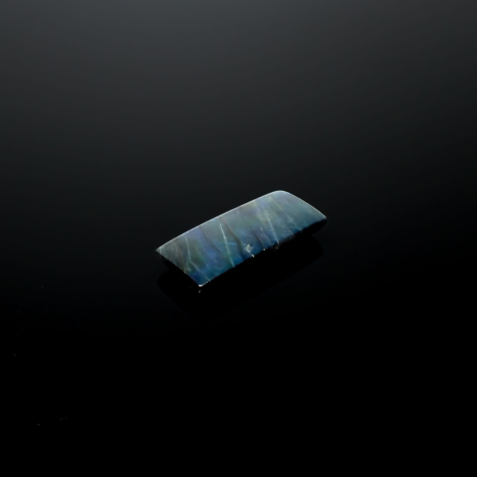 スペクトロライト フィンランド・ユレマ産 7.60ct[240125477]21.1x9.1mm前後