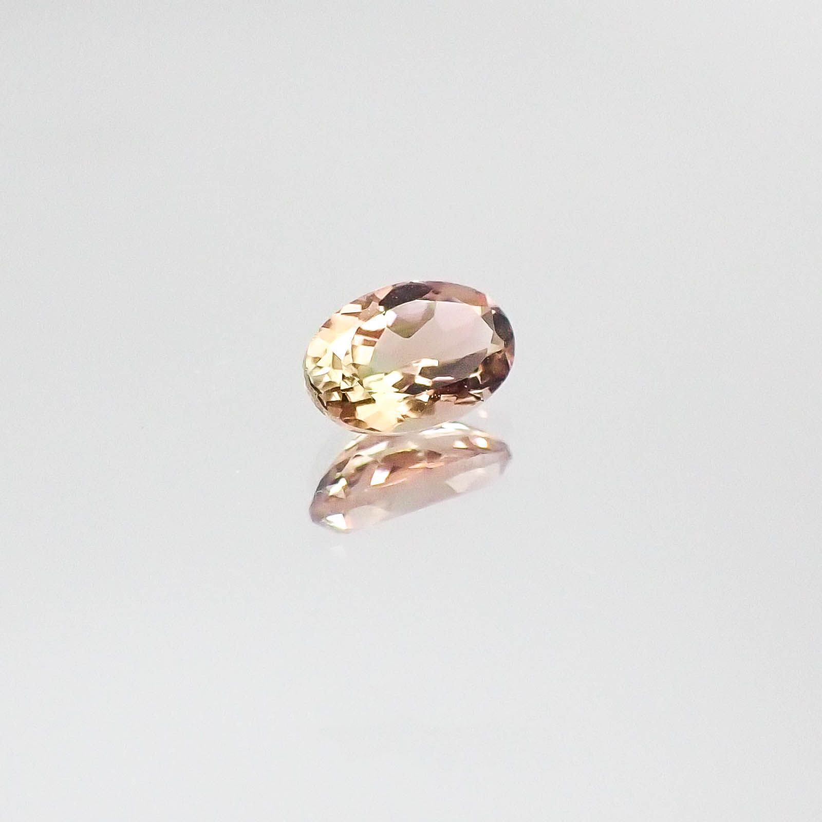 バイカラートルマリン(宝石名バイカラー・トルマリン)ブラジル産 0.44ct 識別済[231023864]5.9x4.1mm前後