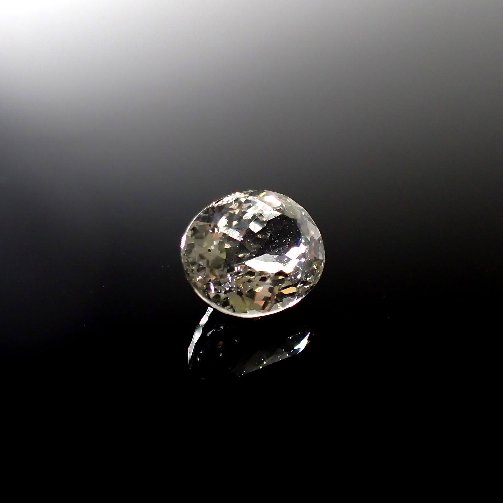 リリーパッドアパタイト フルオレッセンス アフリカ産 4.45ct [241129416]10.9x8.7mm前後