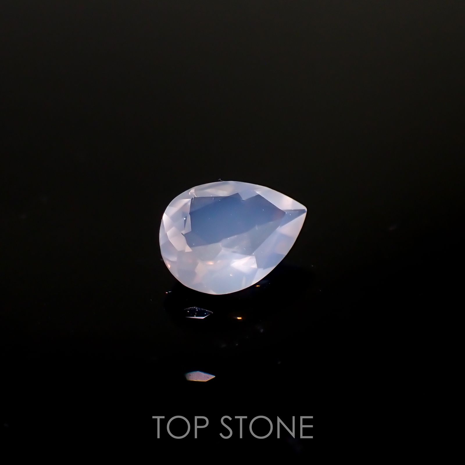 ムーンストーン(宝石名ムーンストーン)インド/スリランカ産 0.51ct 識別済[220515804]6.9x4.9mm前後