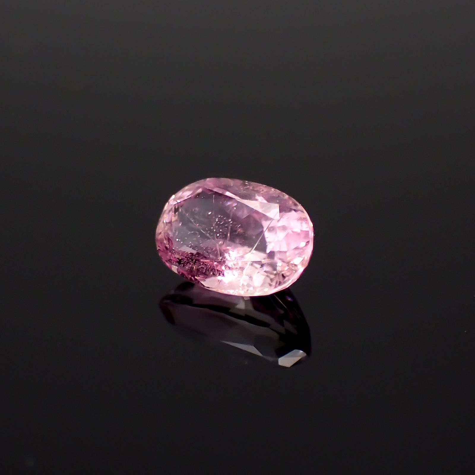ピンクポードレッタイト (宝石名ピンク・ポードレッタイト )ビルマ産 0.574ct ソ付(彩珠)[231023923]6.4x4.5mm前後
