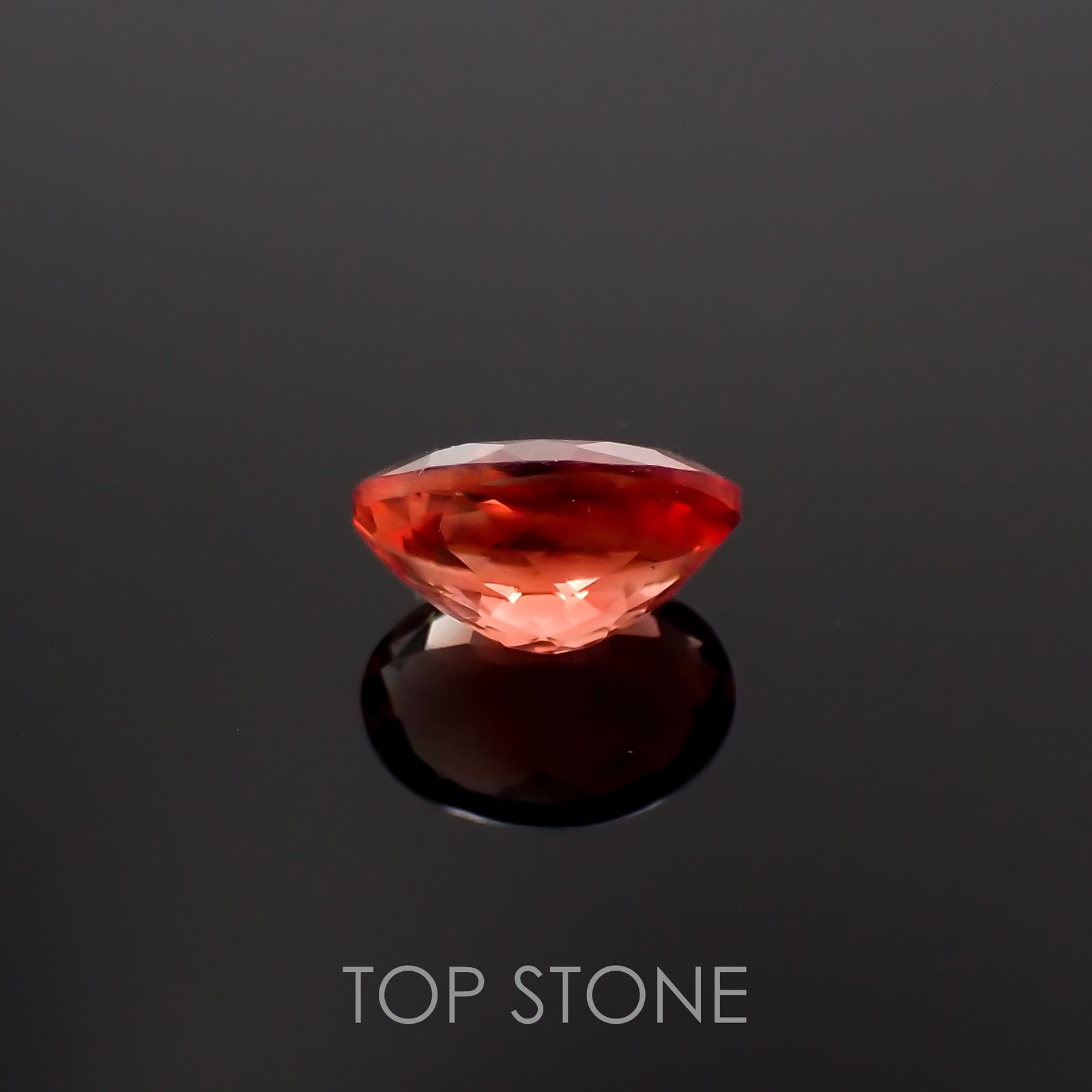 オレゴンサンストーン アメリカ・オレゴン州産 1.43ct[230119980]8.8x6.2mm前後