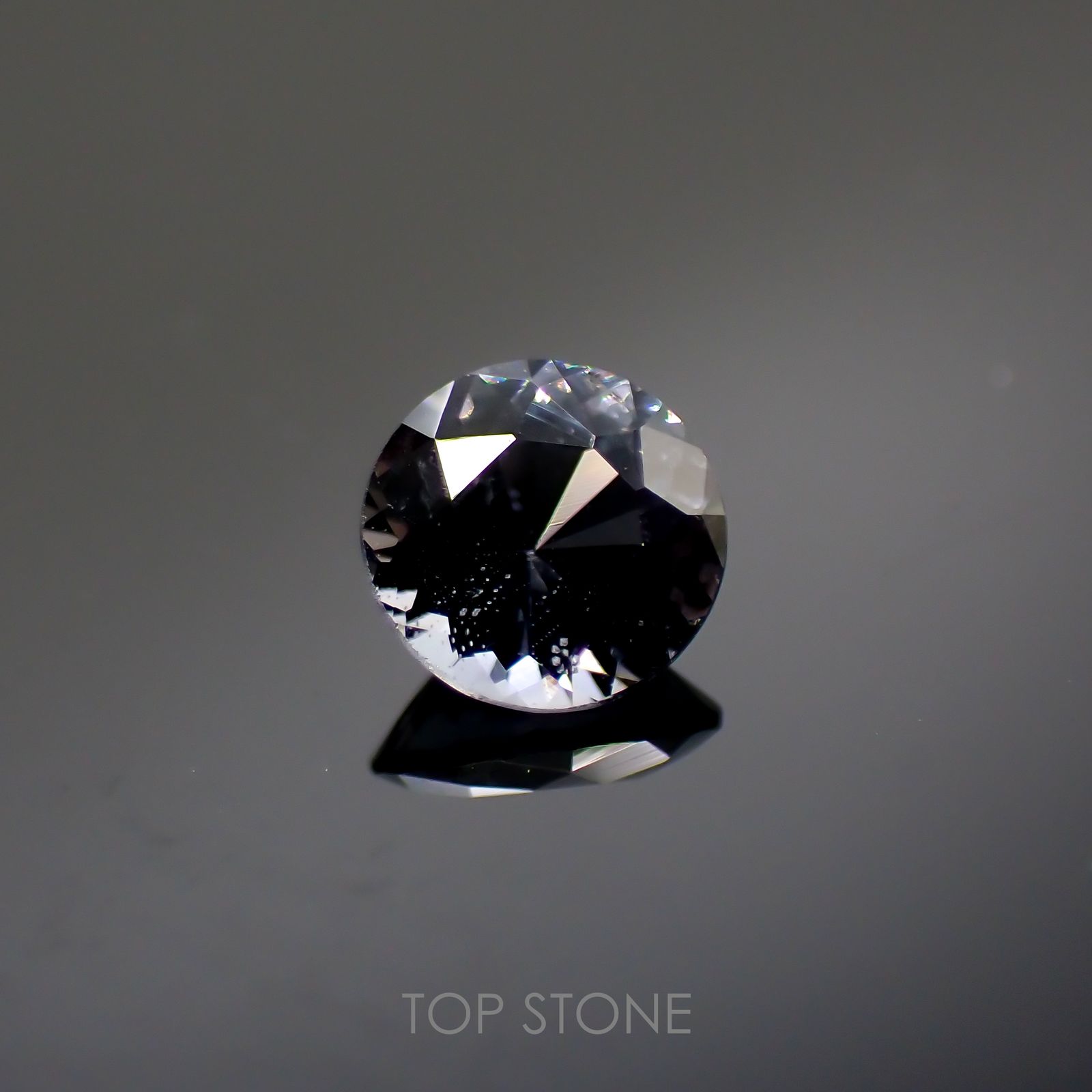 グレイッシュブルースピネル(宝石名スピネル)ビルマ産 0.38ct 識別済[220113919]4.5x4.5mm前後