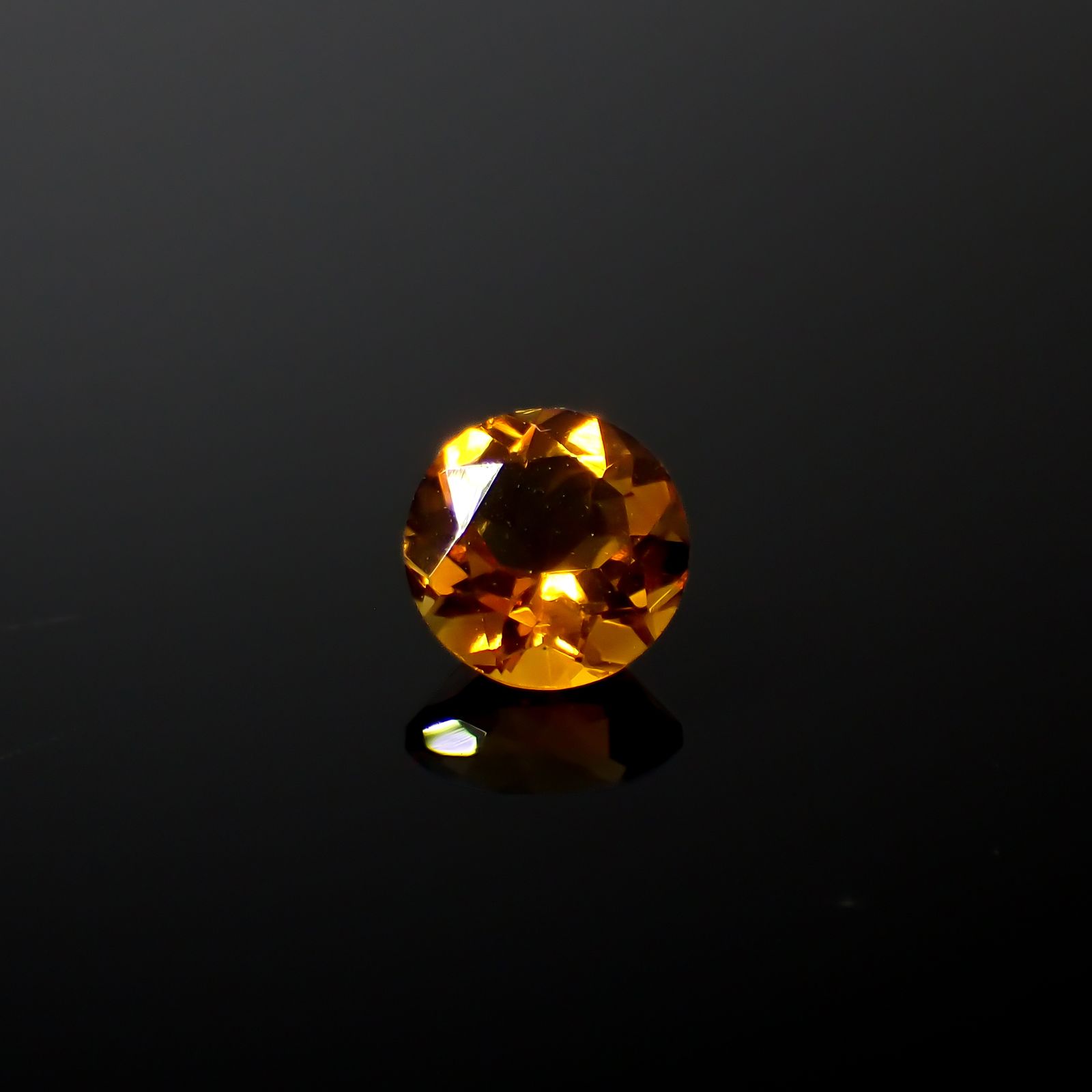 マデイラシトリン ブラジル・ミナスジェライス州産 1.60ct[240427125]7.9x7.9mm前後
