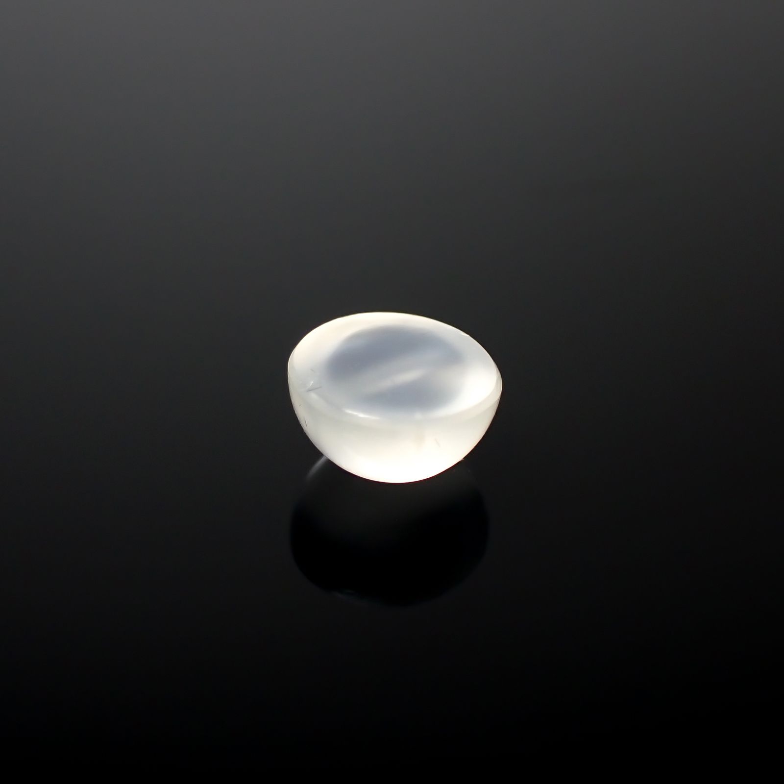 ムーンストーンキャッツアイ インド産 1.41ct[240527742]7.1x7.1mm前後