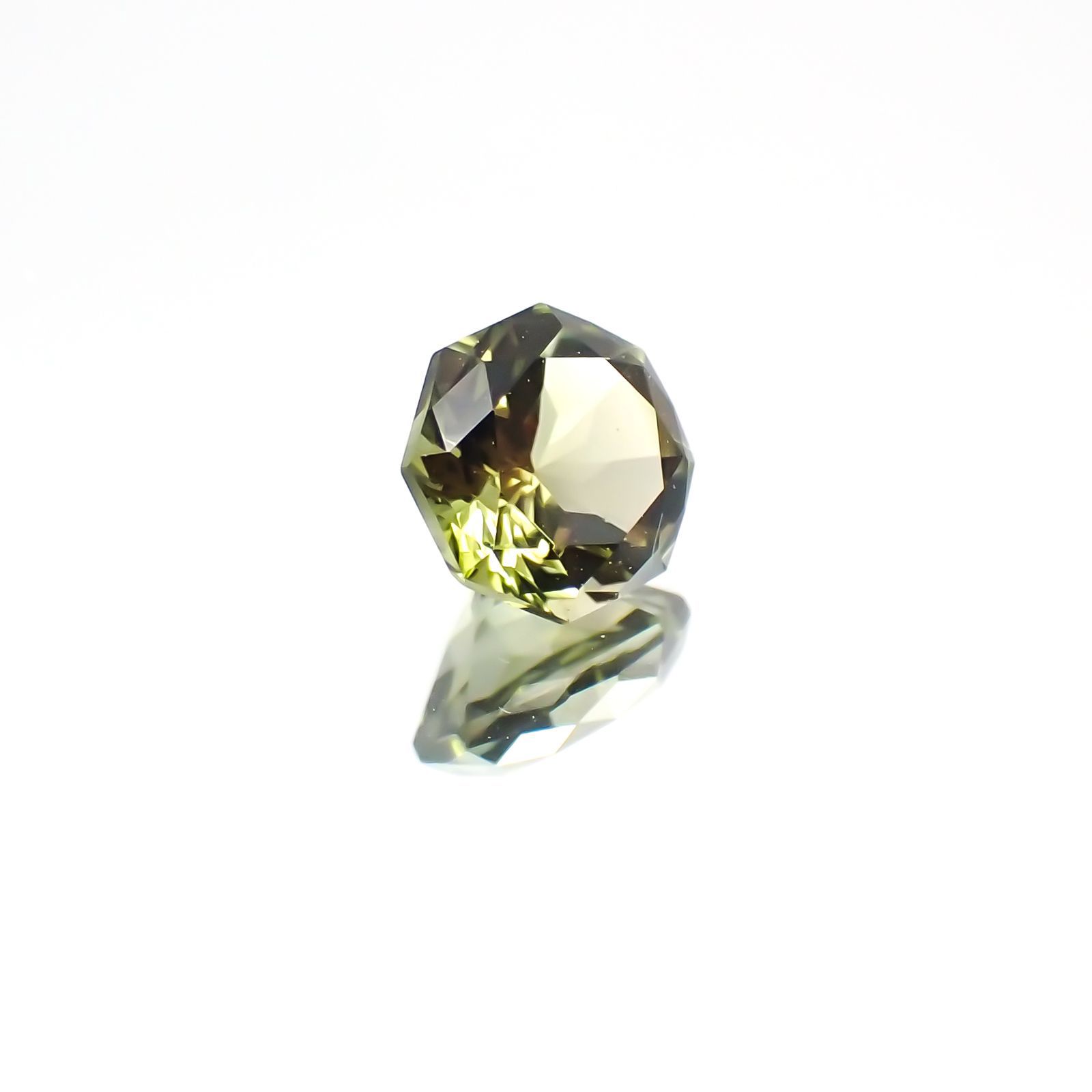 ◇オクタゴンカット◇グリーントルマリン SA(宝石名グリーン・トルマリン)ブラジル産 0.57ct 識別済[231124199]5.1x5mm前後