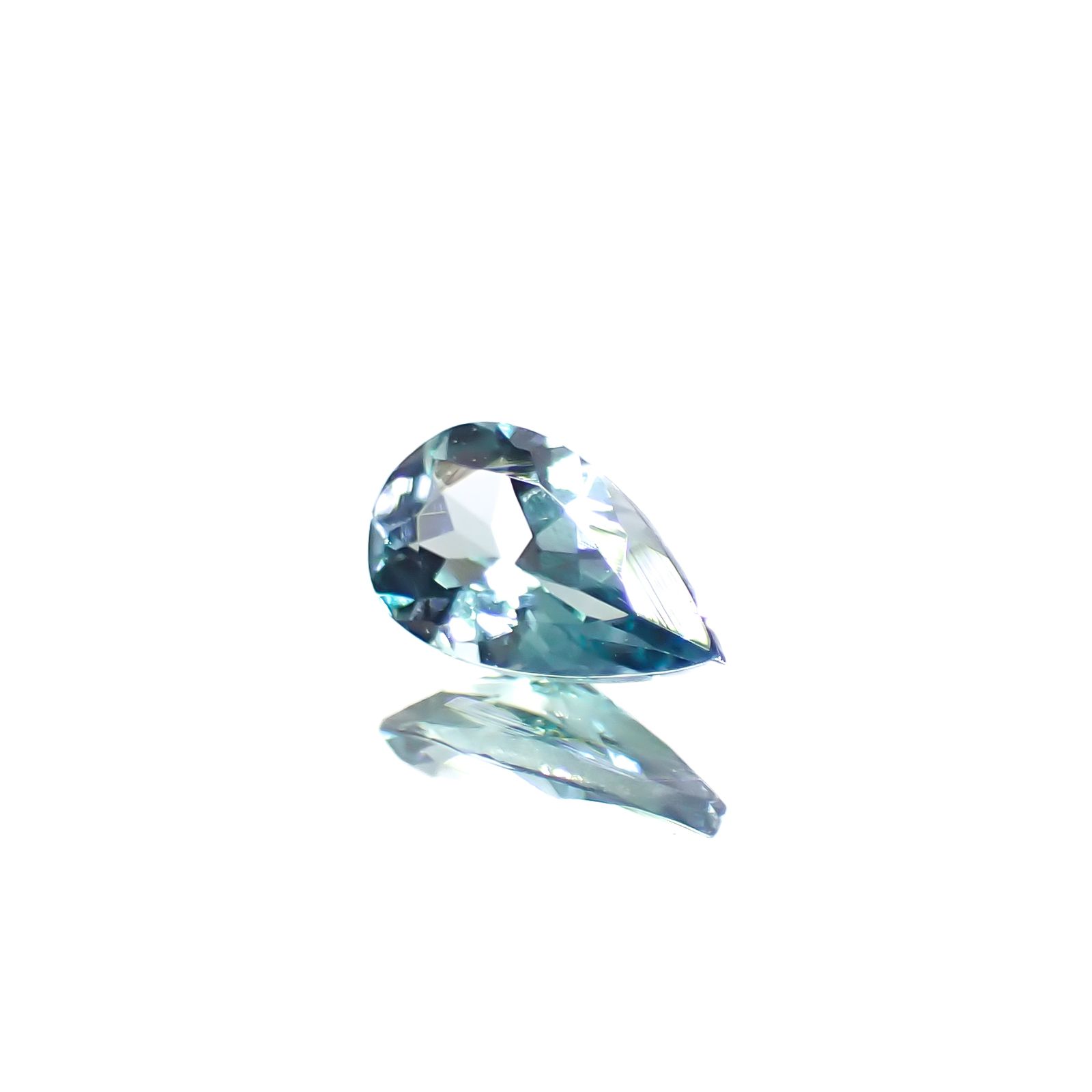 ブルーグリーンコーネルピン(宝石名ブルーグリーン・コーネルピン)タンザニア産 0.24ct 識別済[240527684]5.6x3.2mm前後