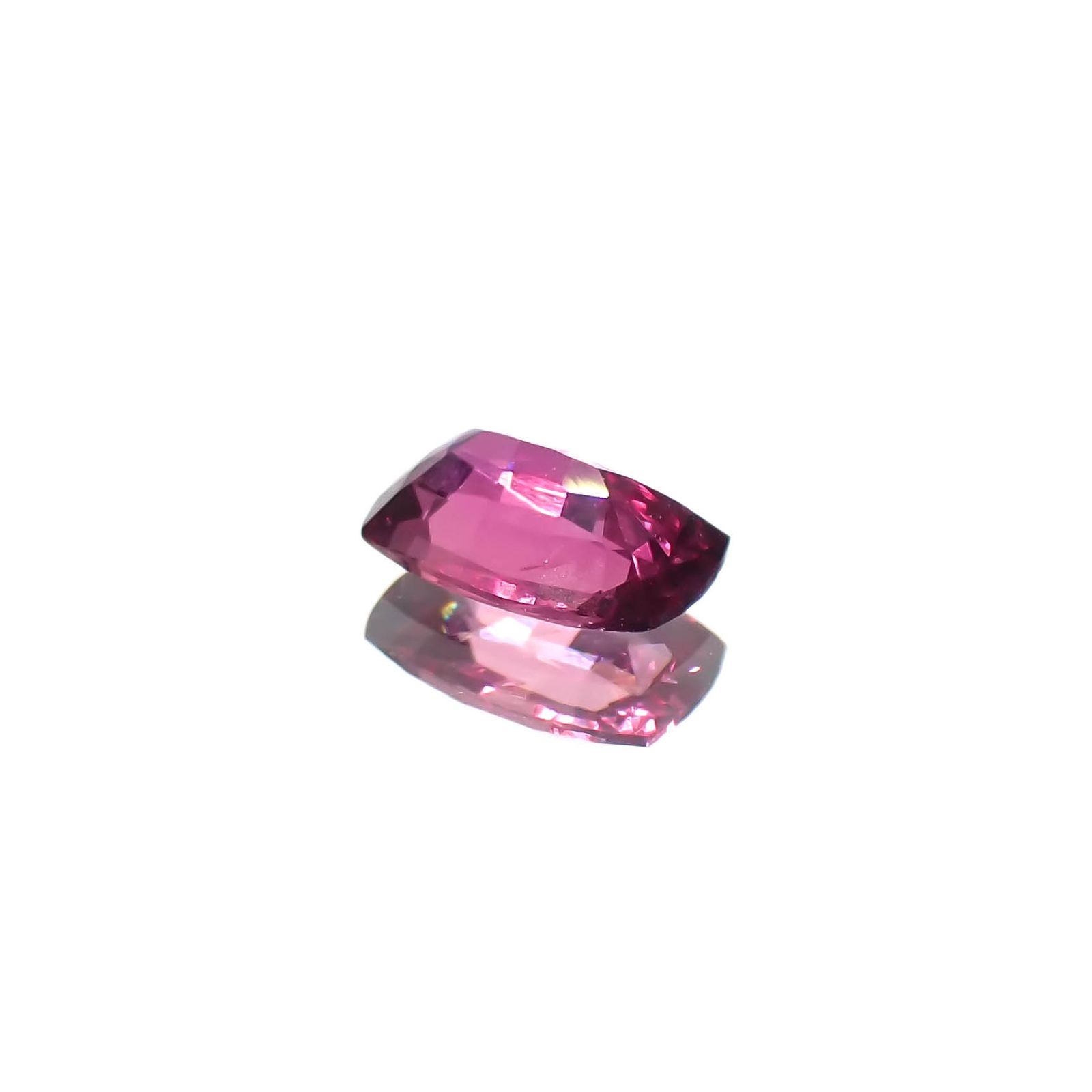 ルビー ビルマ/モザンビーク産 0.30ct[231225033]5x3.2mm前後
