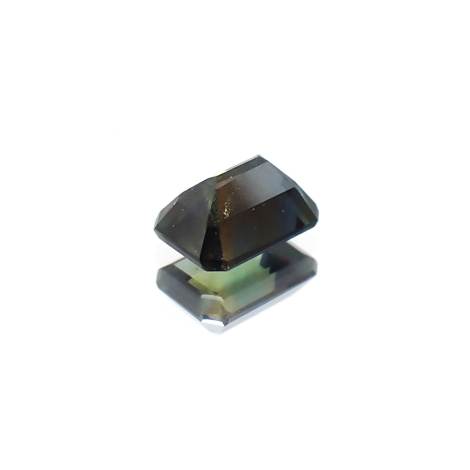 ゴールドシーンサファイア(宝石名シーン・サファイア) ケニア産 0.56ct 識別済[25129296]5.1×3.7mm前後