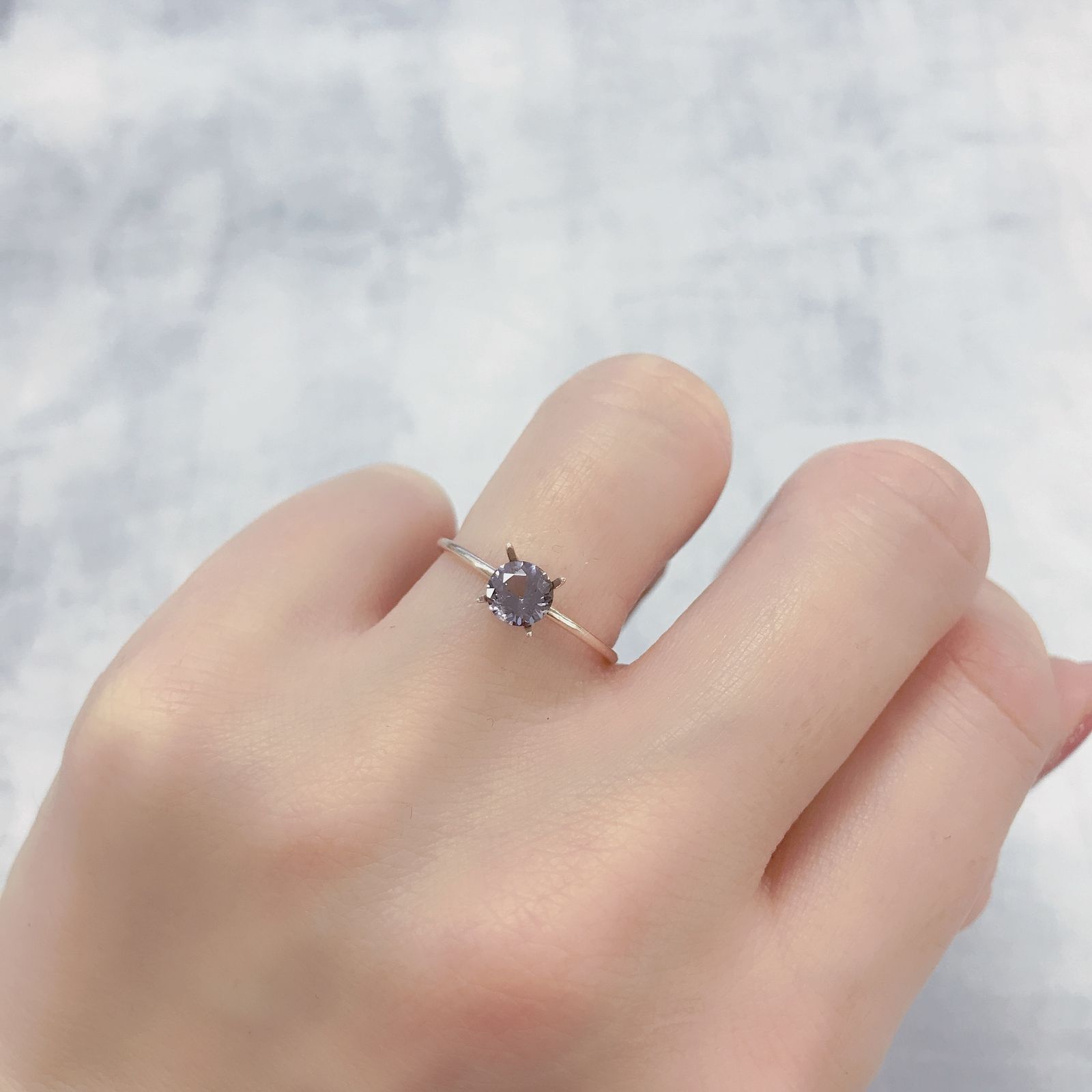 ラベンダーピンクスピネル(宝石名スピネル)ビルマ/マダガスカル産 0.55ct 識別済[220114547]5x5mm前後