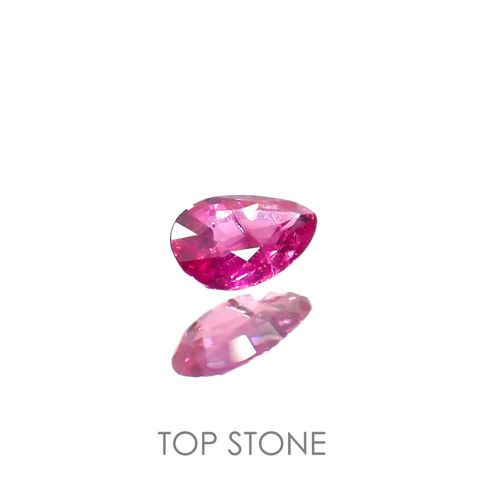 ルビー(宝石名ルビー)モザンビーク産 0.21ct 識別済[220616090]4.6x2.8mm前後