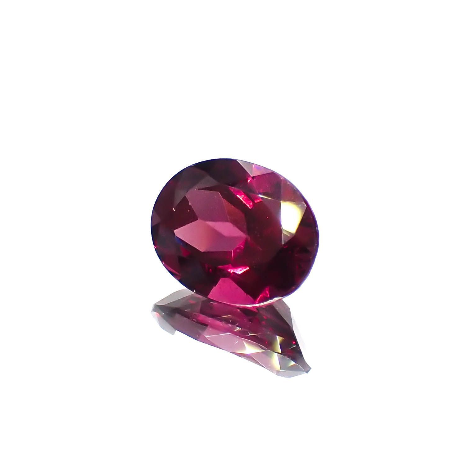 ロードライトガーネット(宝石名ロードライト・ガーネット)ブラジル産 1.87ct 識別済[221219563]8.3x6.6mm前後