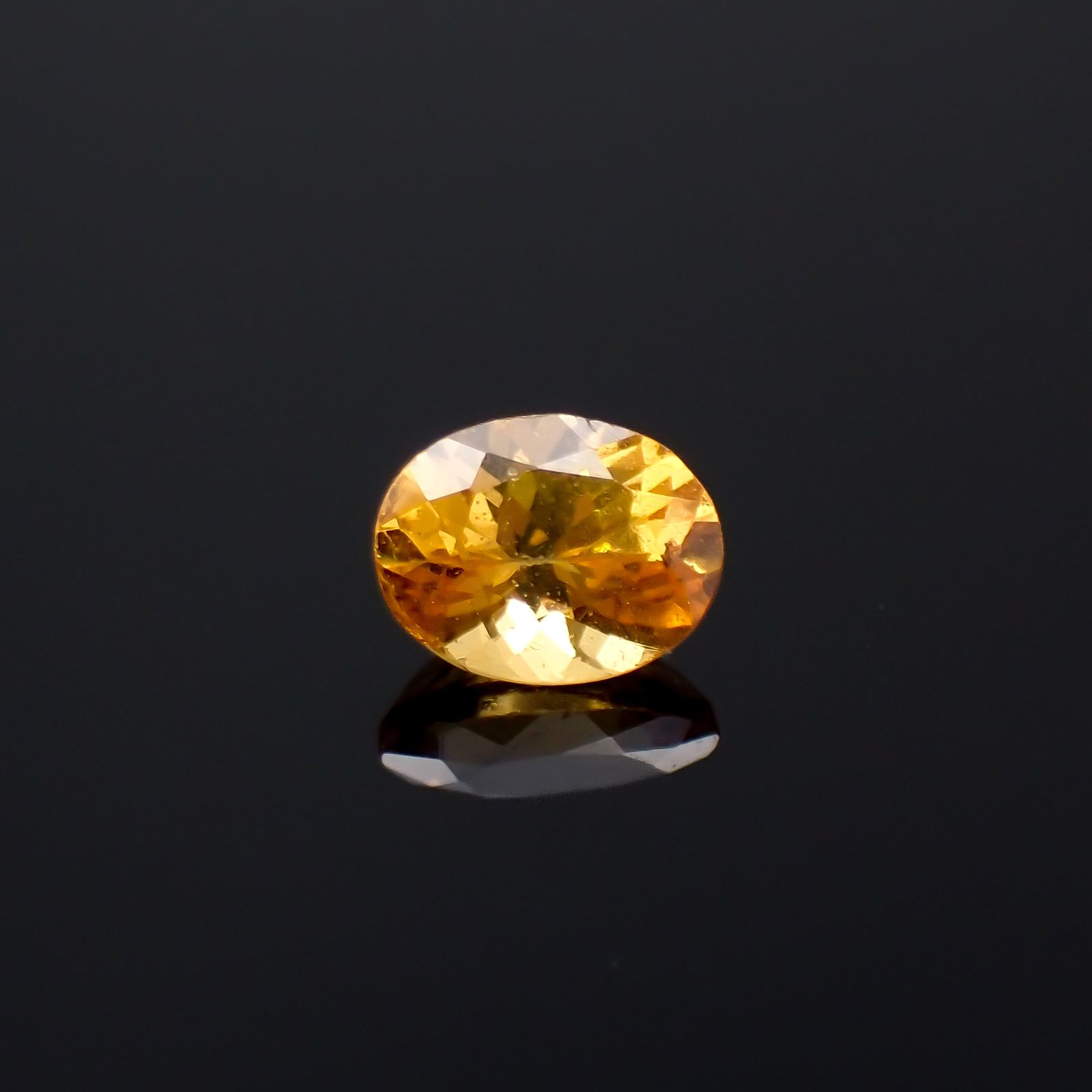 スペサルティンガーネット ナイジェリア産 0.45ct[230923379]5x3.9mm前後