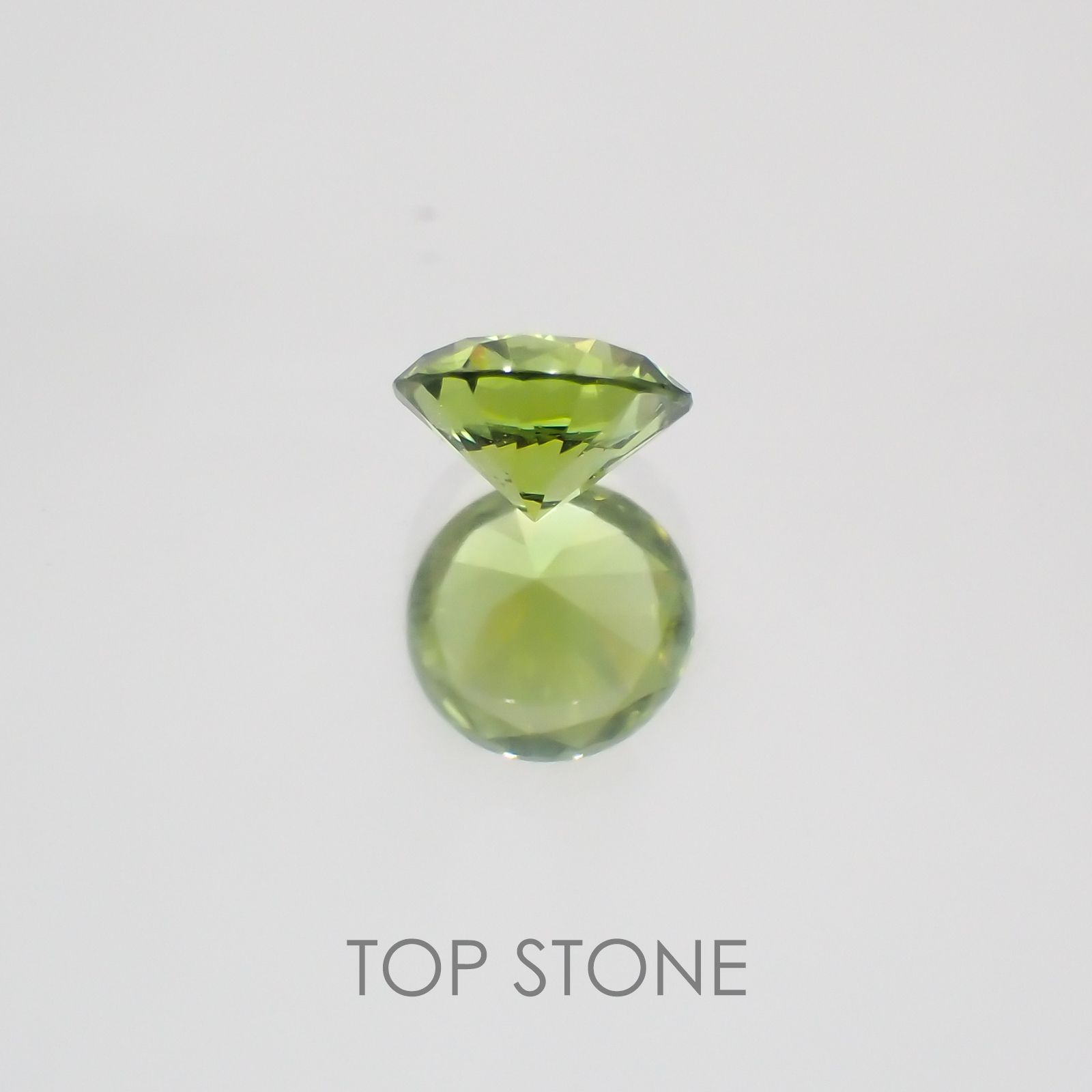 デマントイドガーネット(宝石名デマントイド・ガーネット) ロシア産 0.32ct 識別済[21049772]4.3×4.3mm前後