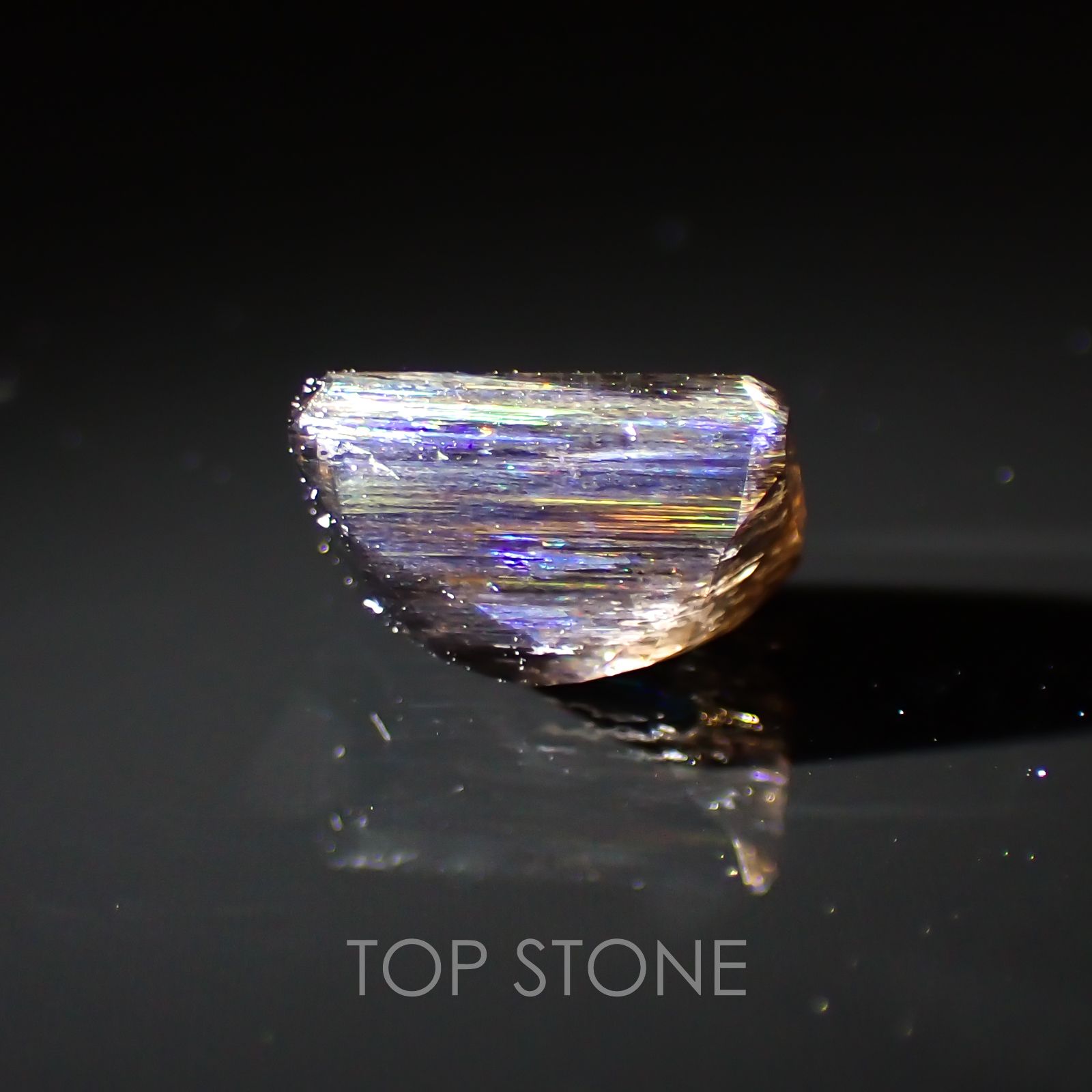 レインボースキャポライト ブラジル産 ルース 1.43ct[21019469]7.9×5.1mm前後