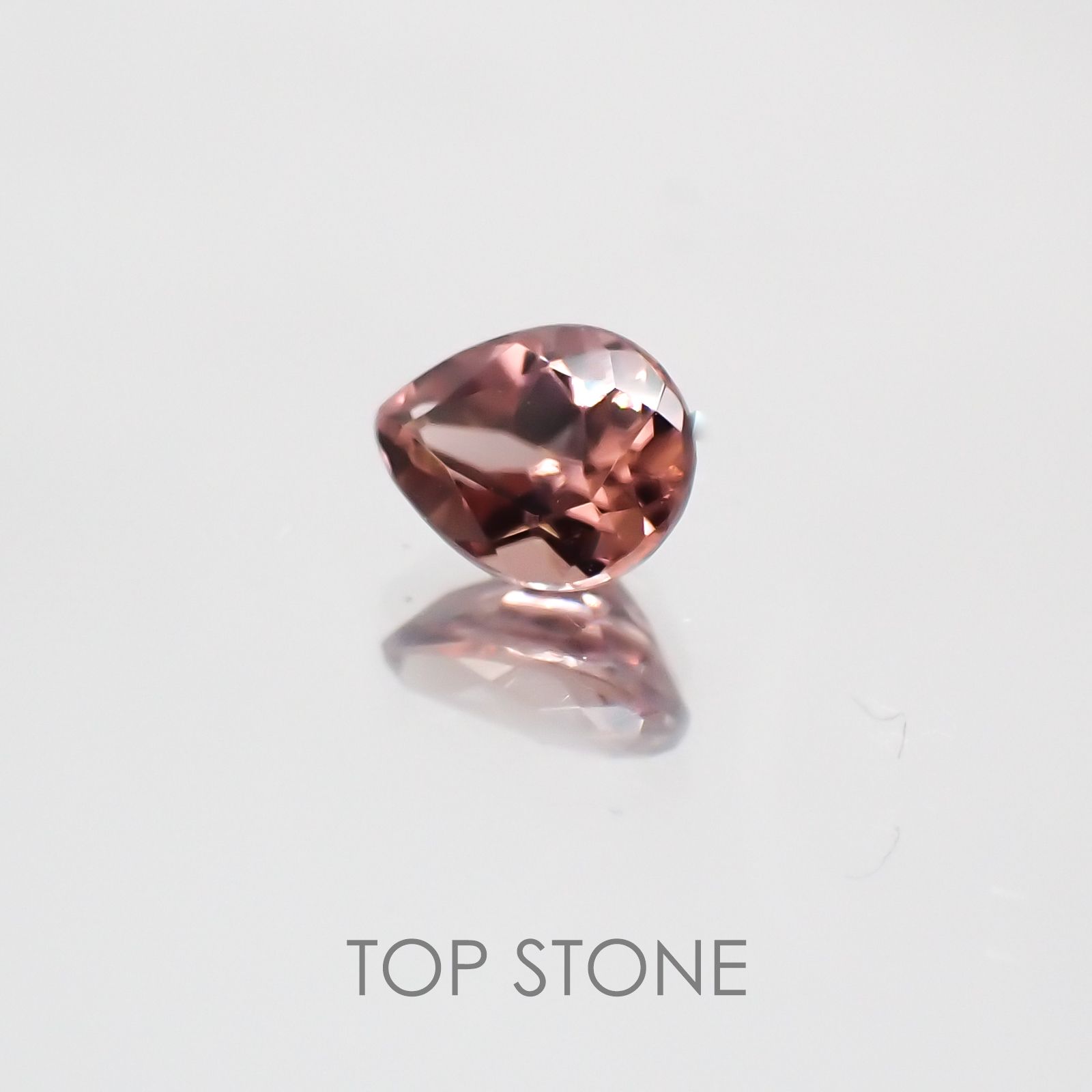 ピンクジルコン スリランカ,カンボジア産 ルース 0.5ct[21049792]5.1×4mm前後