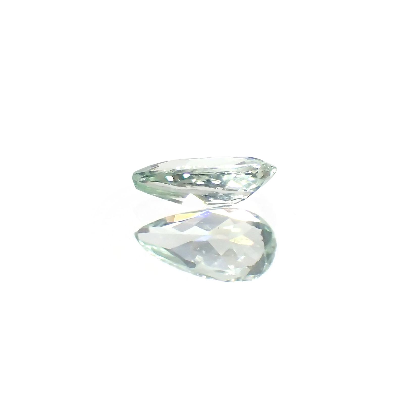 コーネルピン タンザニア産 0.12ct / 4.8x2.5mm前後 [231023859]