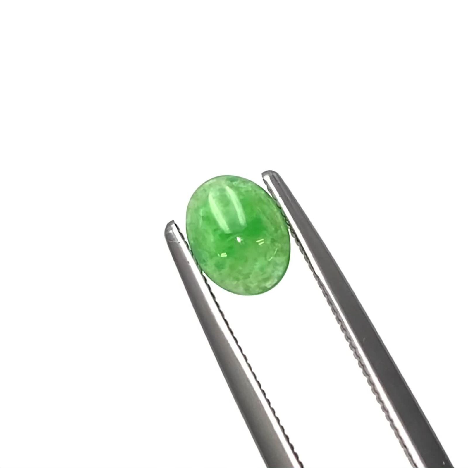 翡翠 ビルマ産 0.48ct / 6.4x5mm前後 [251126951] | TOP STONE(トップ