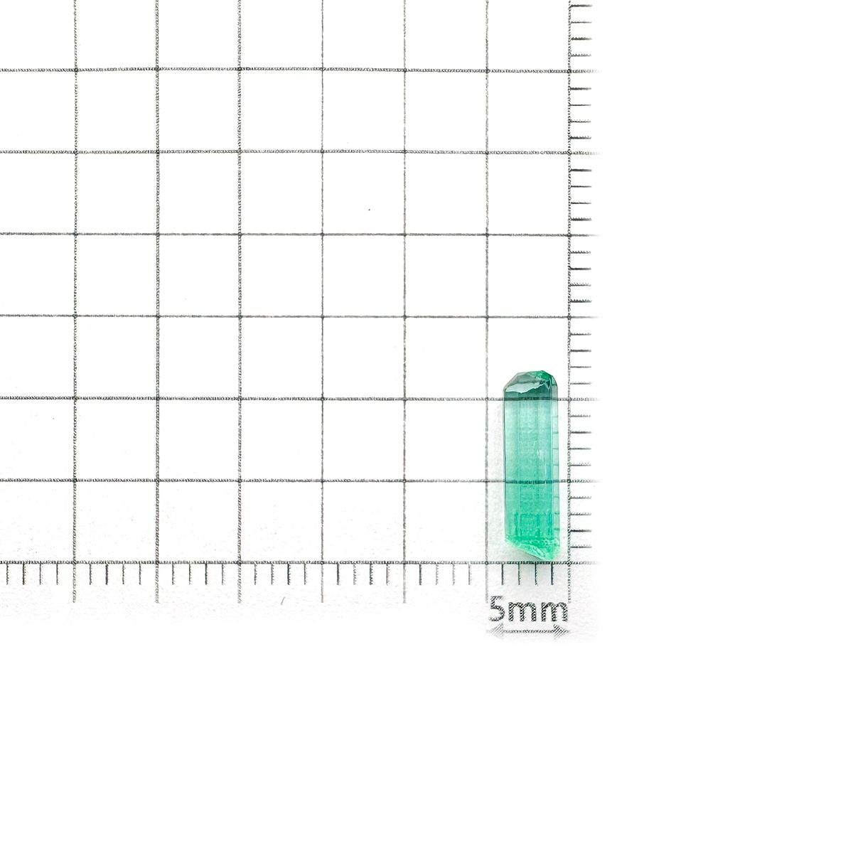エメラルド柱状結晶 原石 コロンビア産 1.10ct[240427255]10.5x3.2mm前後