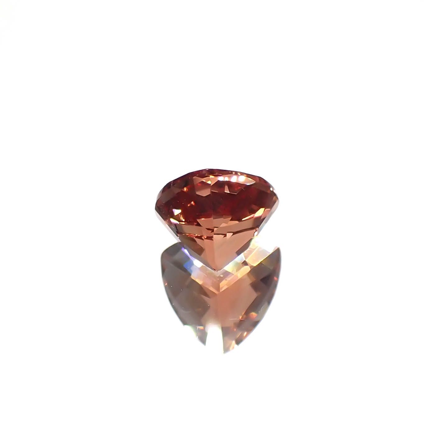 ◇チェッカーカット◇アンデシン(宝石名アンデシン/ラブラドライト)チベット産 0.71ct 識別済[240225969]6.1x6mm前後